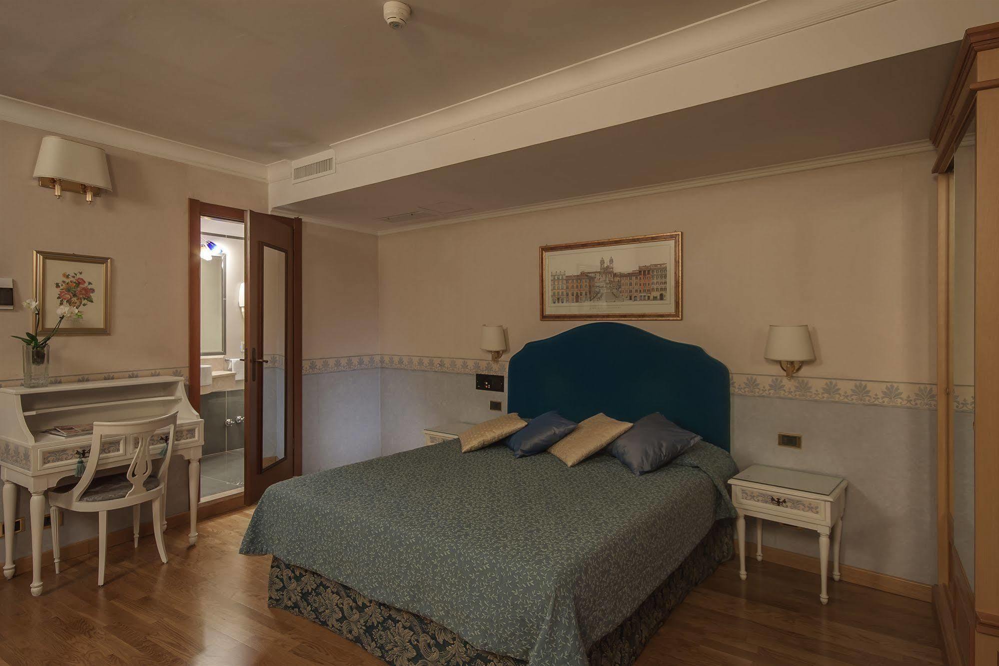 Hotel Cecil 3*