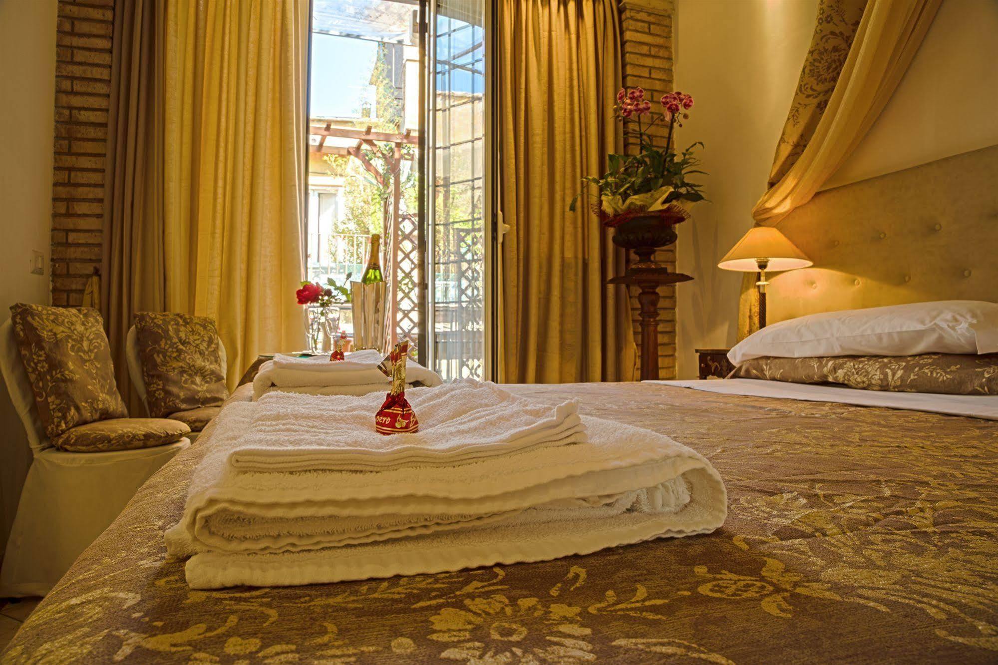 Pantheonview - Luxury Couette-café