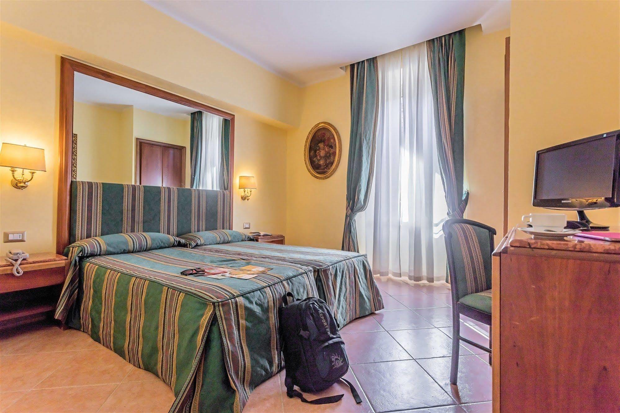 Raeli Noto 3* Rome