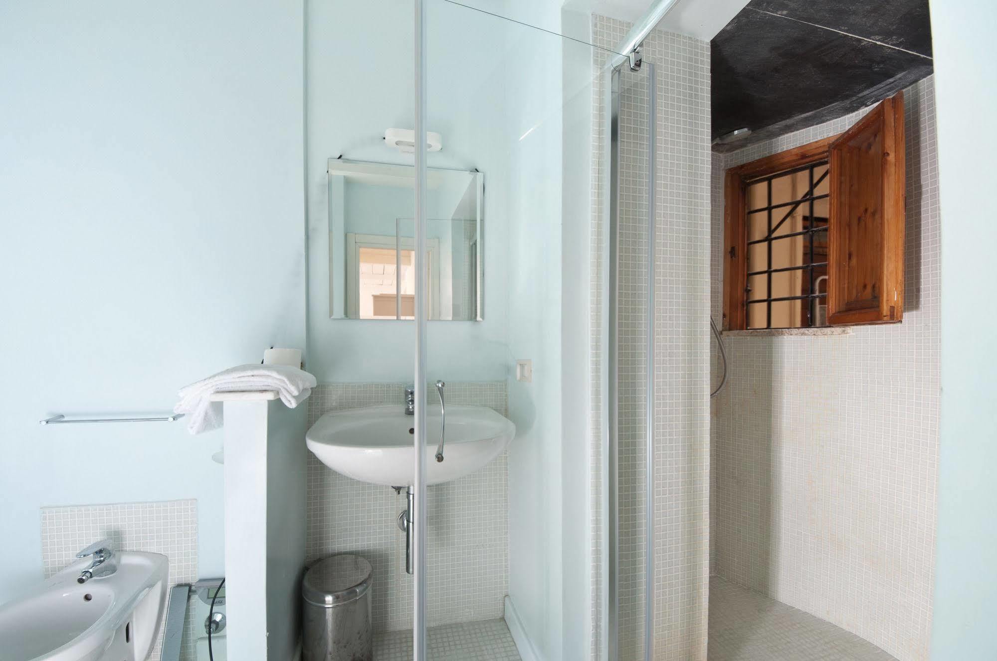 Bed & Breakfast Santi Quattro Al Colosseo Rome