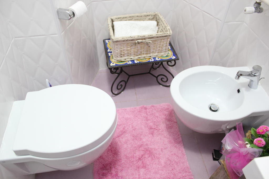 Charming House Bed & Breakfast Rome