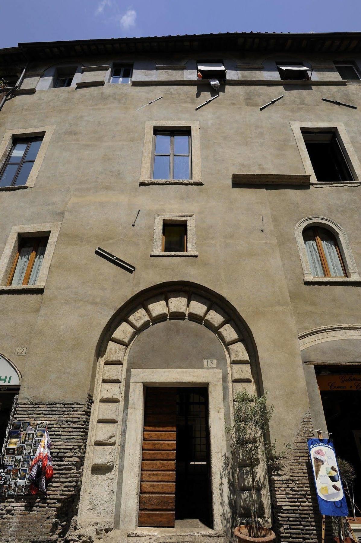 Hotel Residenza San Calisto 3*