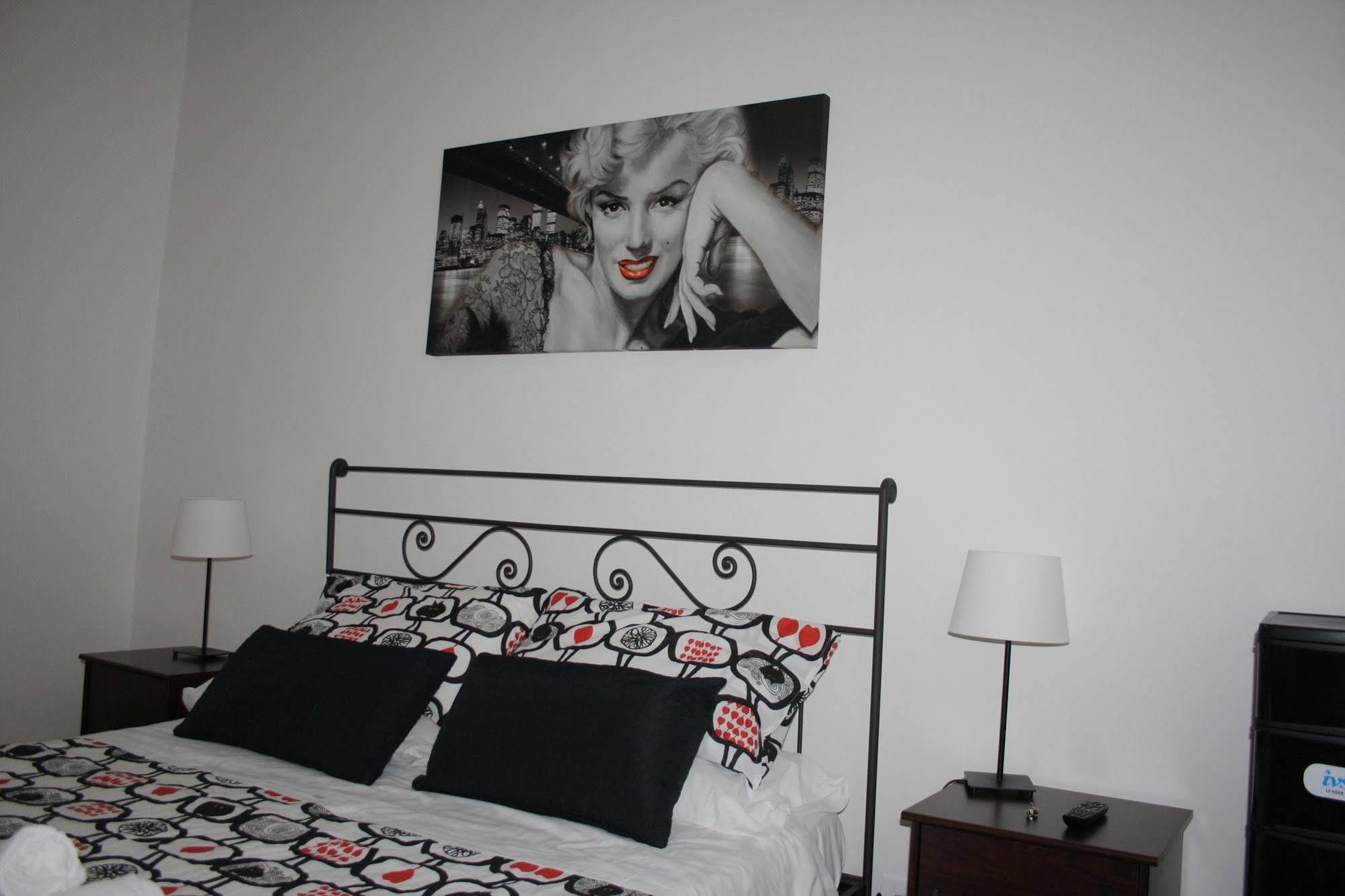 Bed & Breakfast St. John 2*