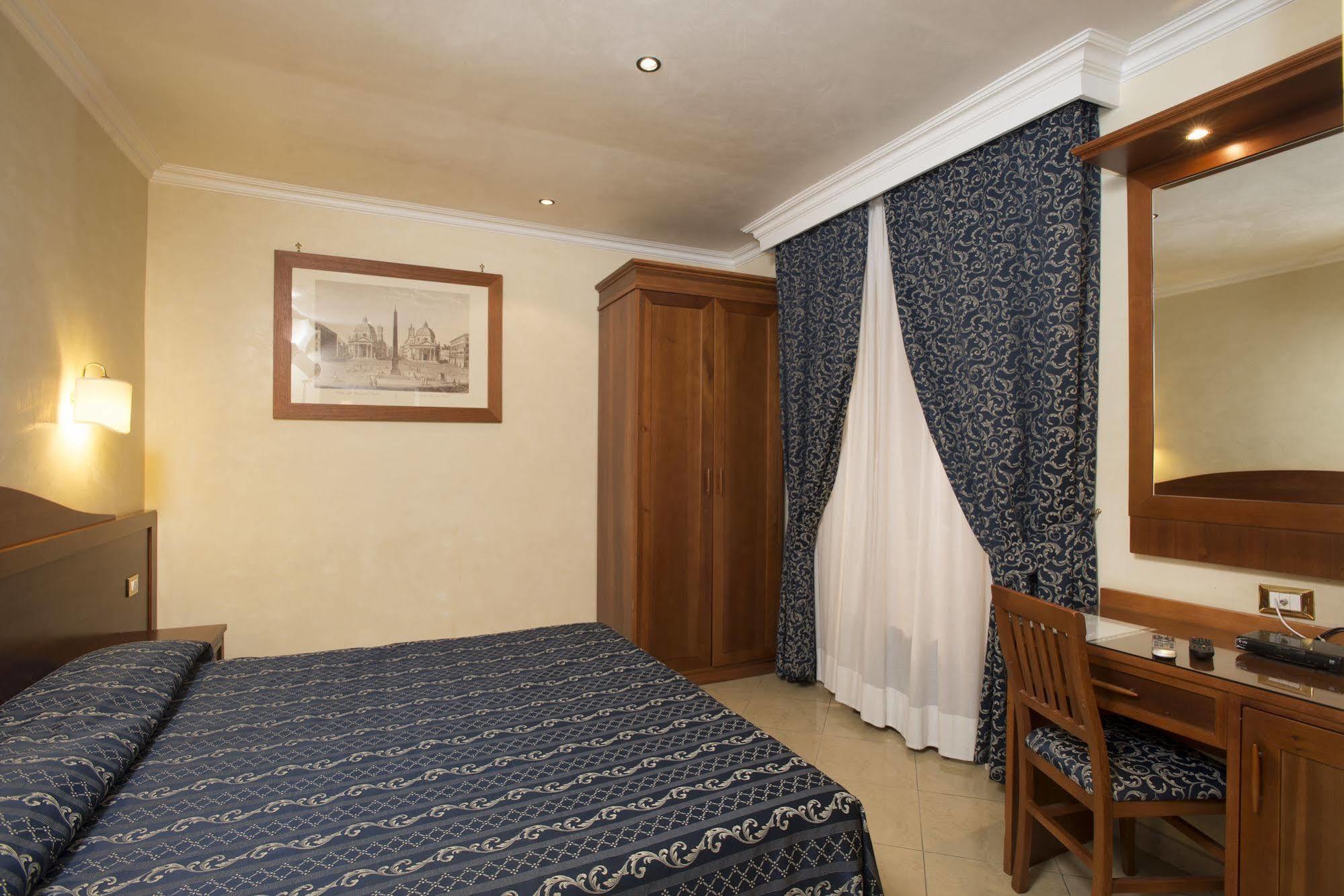 Hotel Chicago Rome
