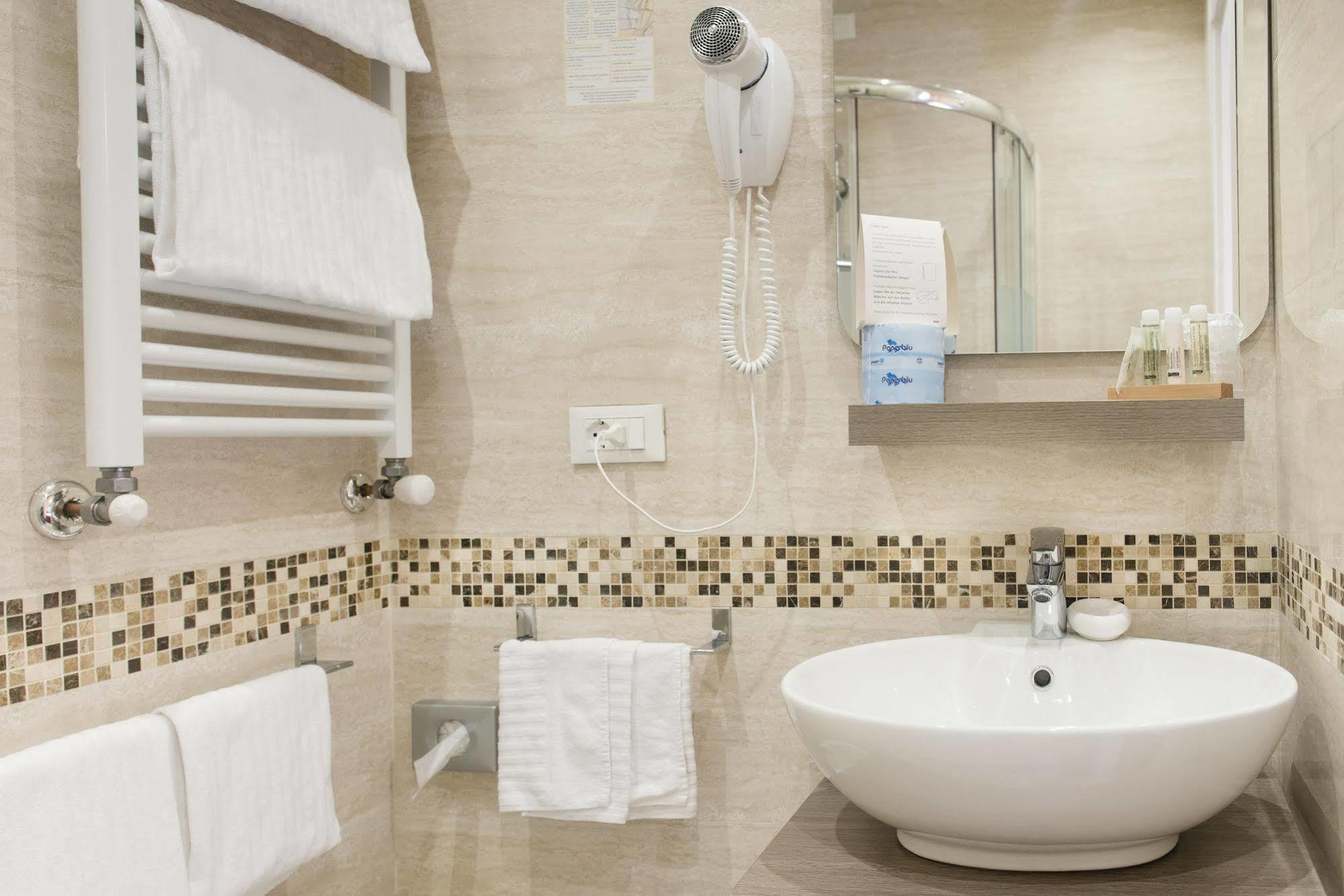 Bed & Breakfast Domus Trevi Rome