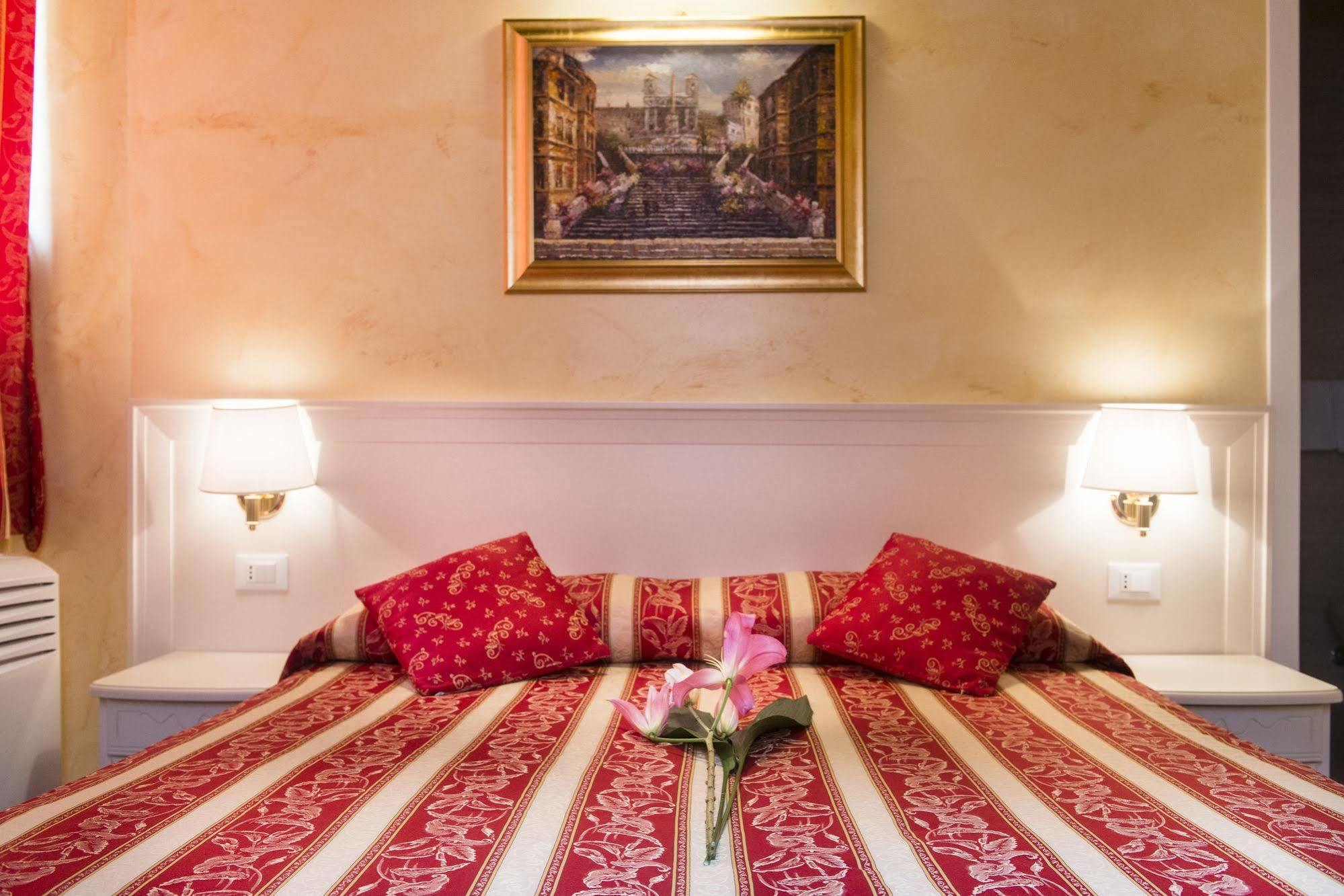 Domus Trevi Bed & Breakfast Rome
