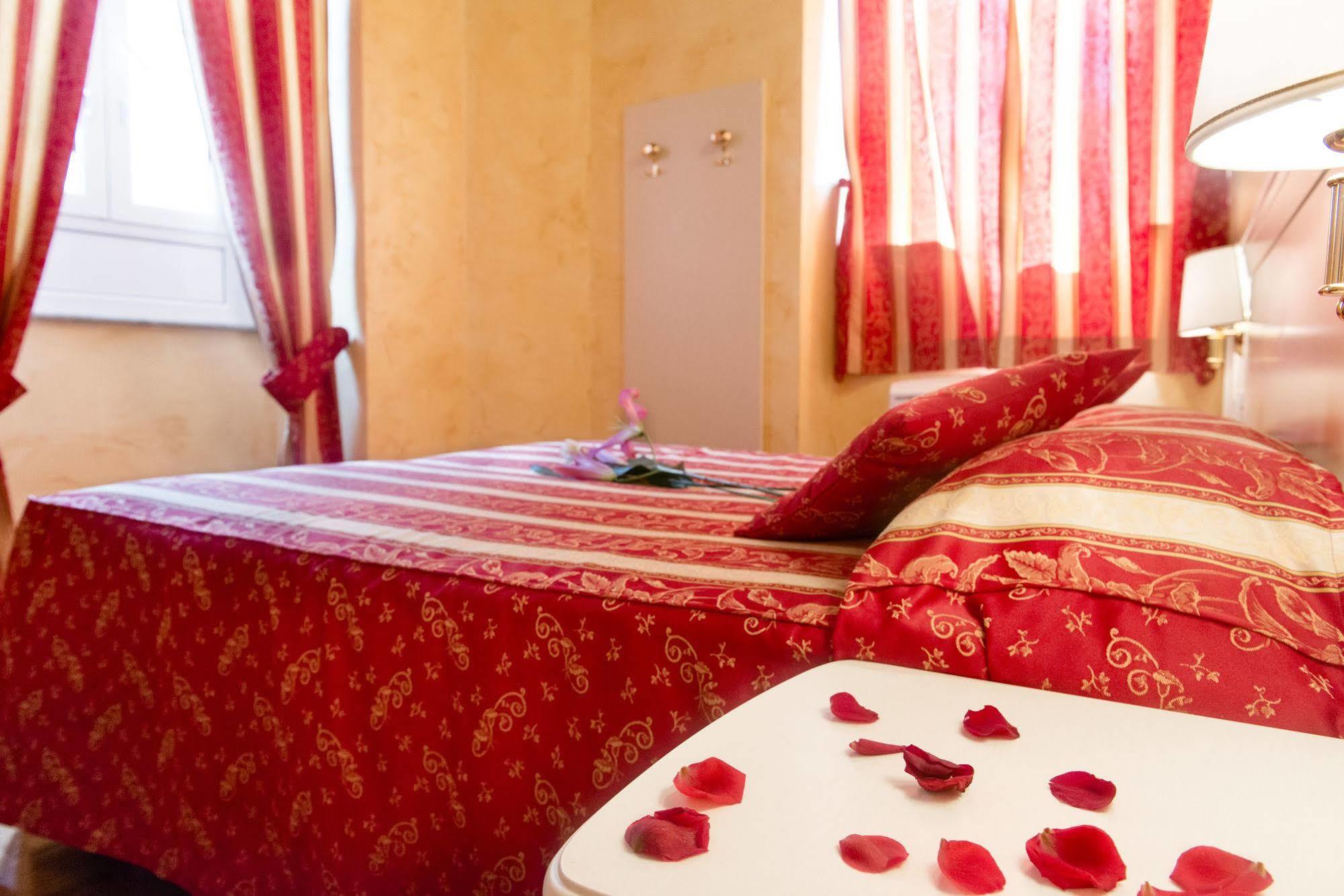 Domus Trevi Bed & Breakfast Rome