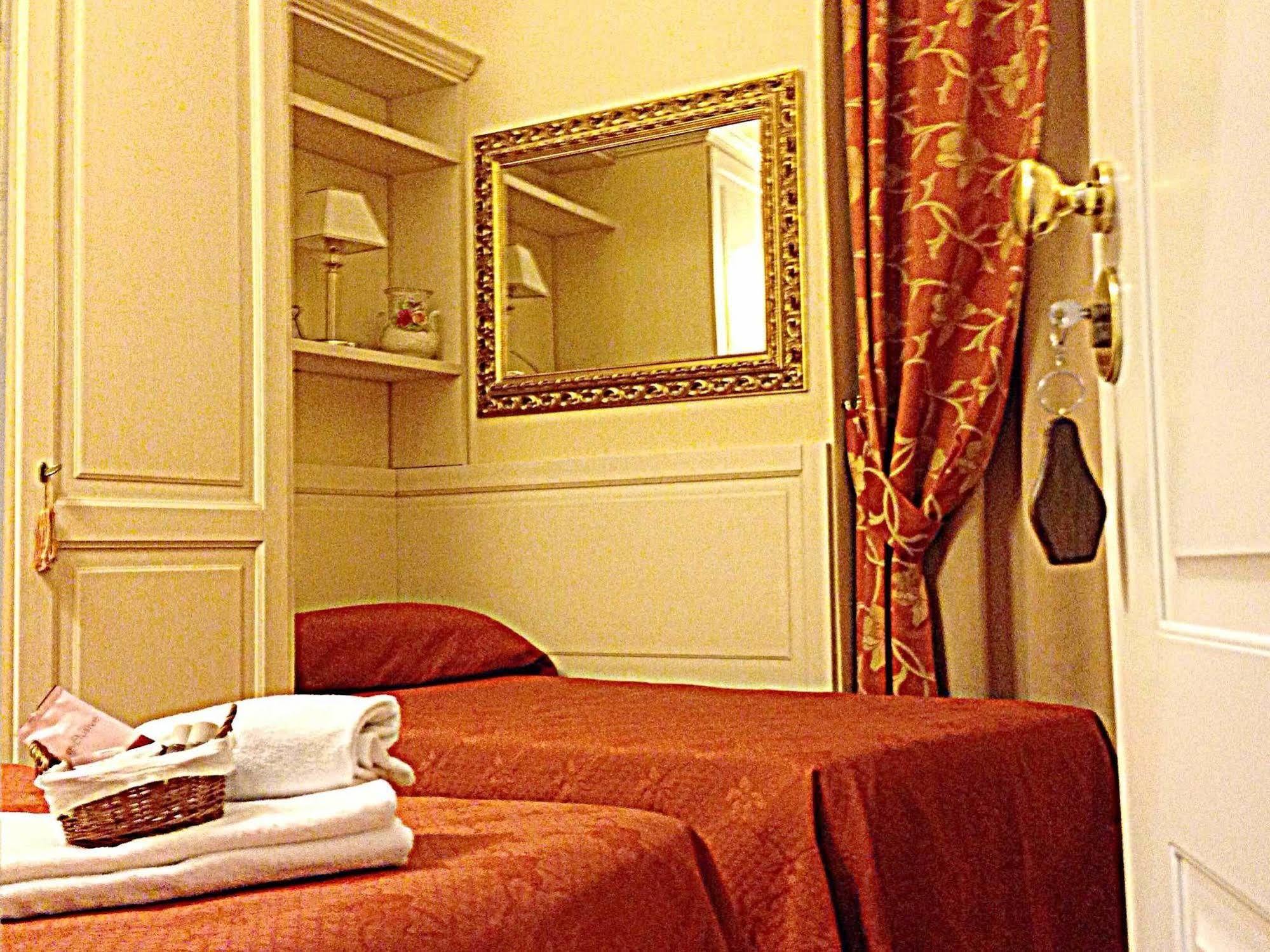 Couette-café Residenza Domiziano 3*