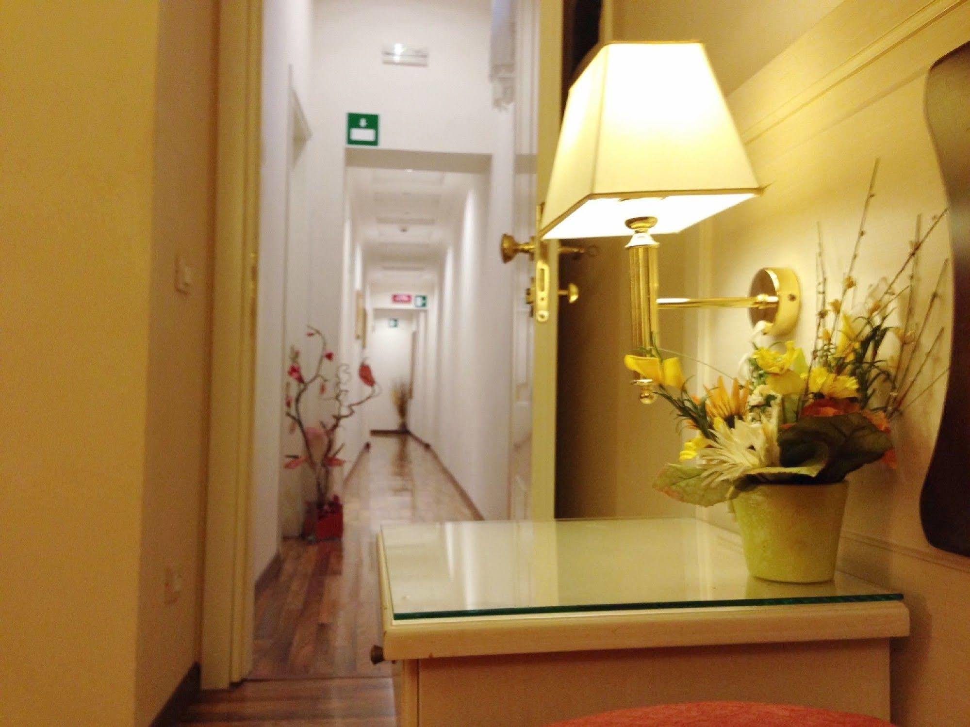 Residenza Domiziano Couette-café Rome