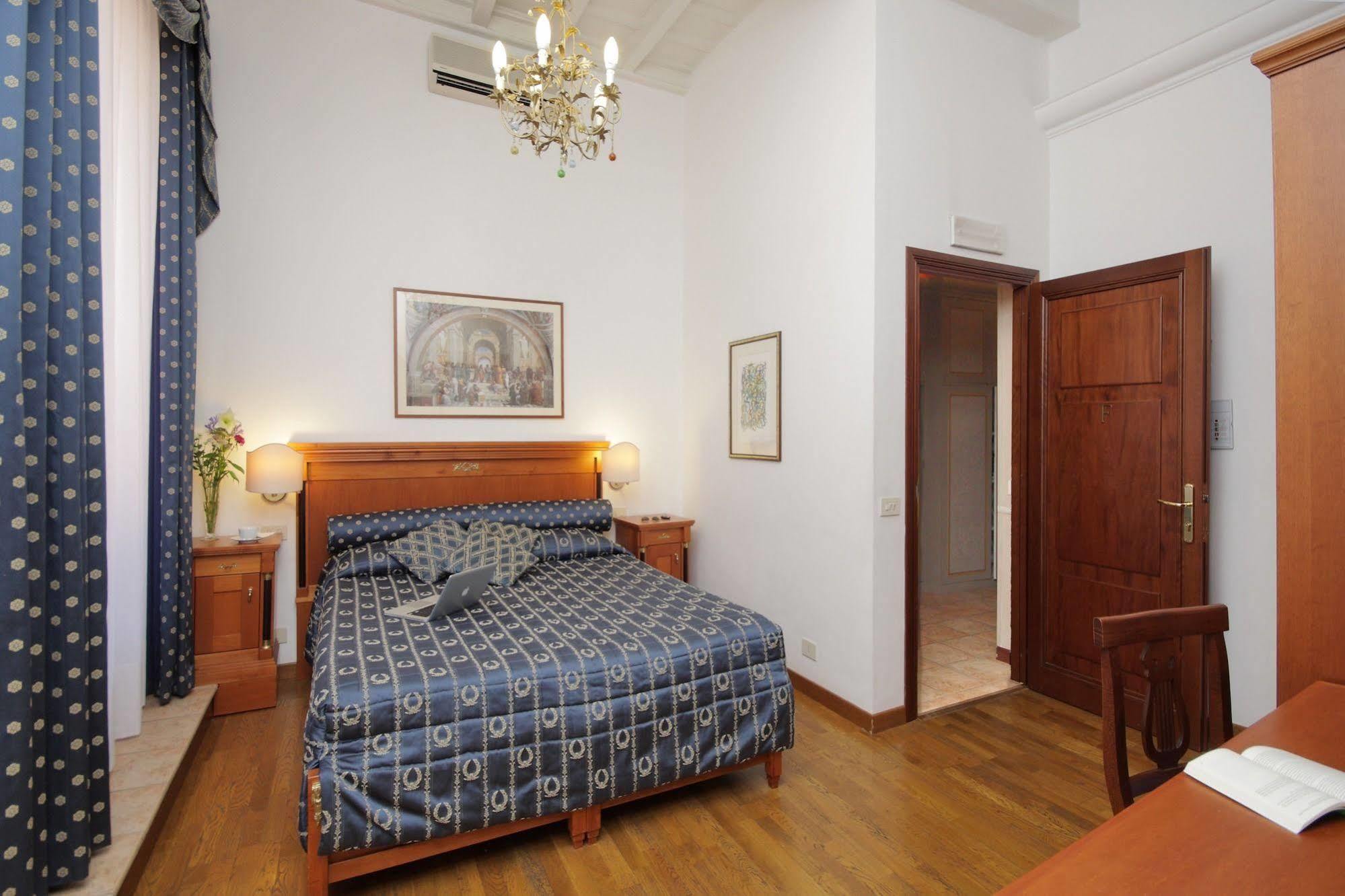 Guest house Internazionale Domus 2*