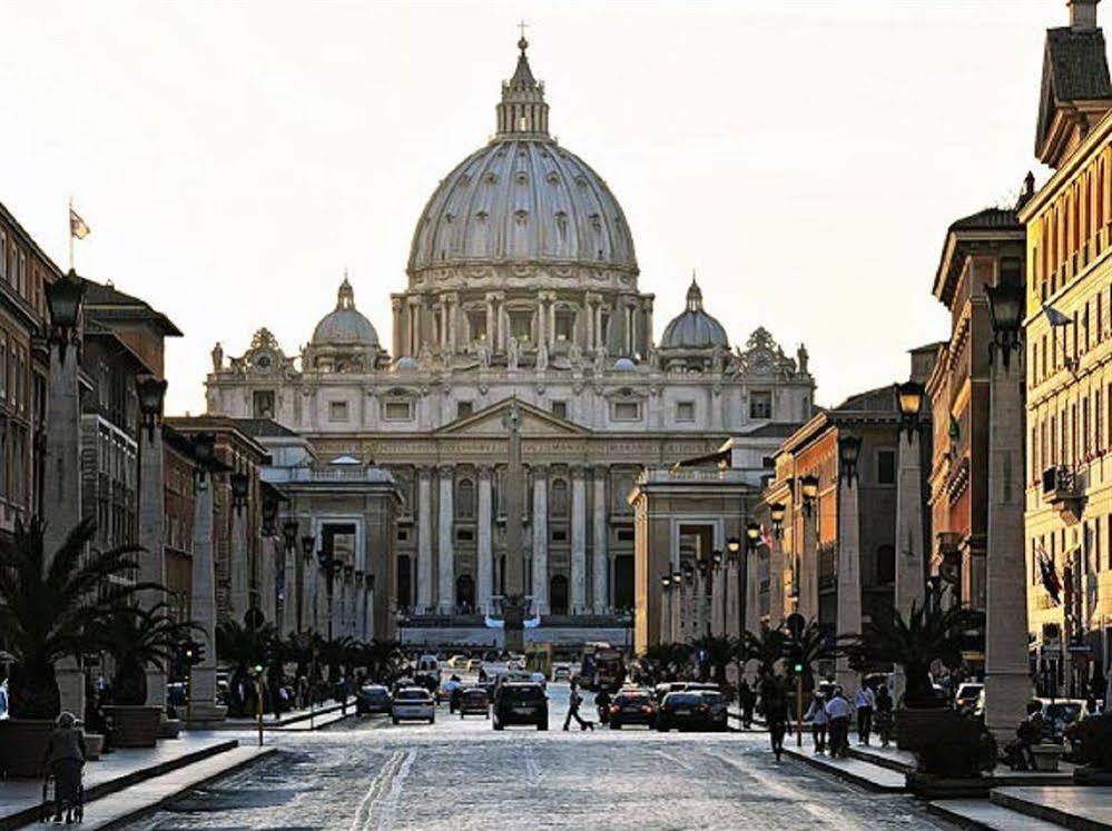 Hotel Vatican Palace