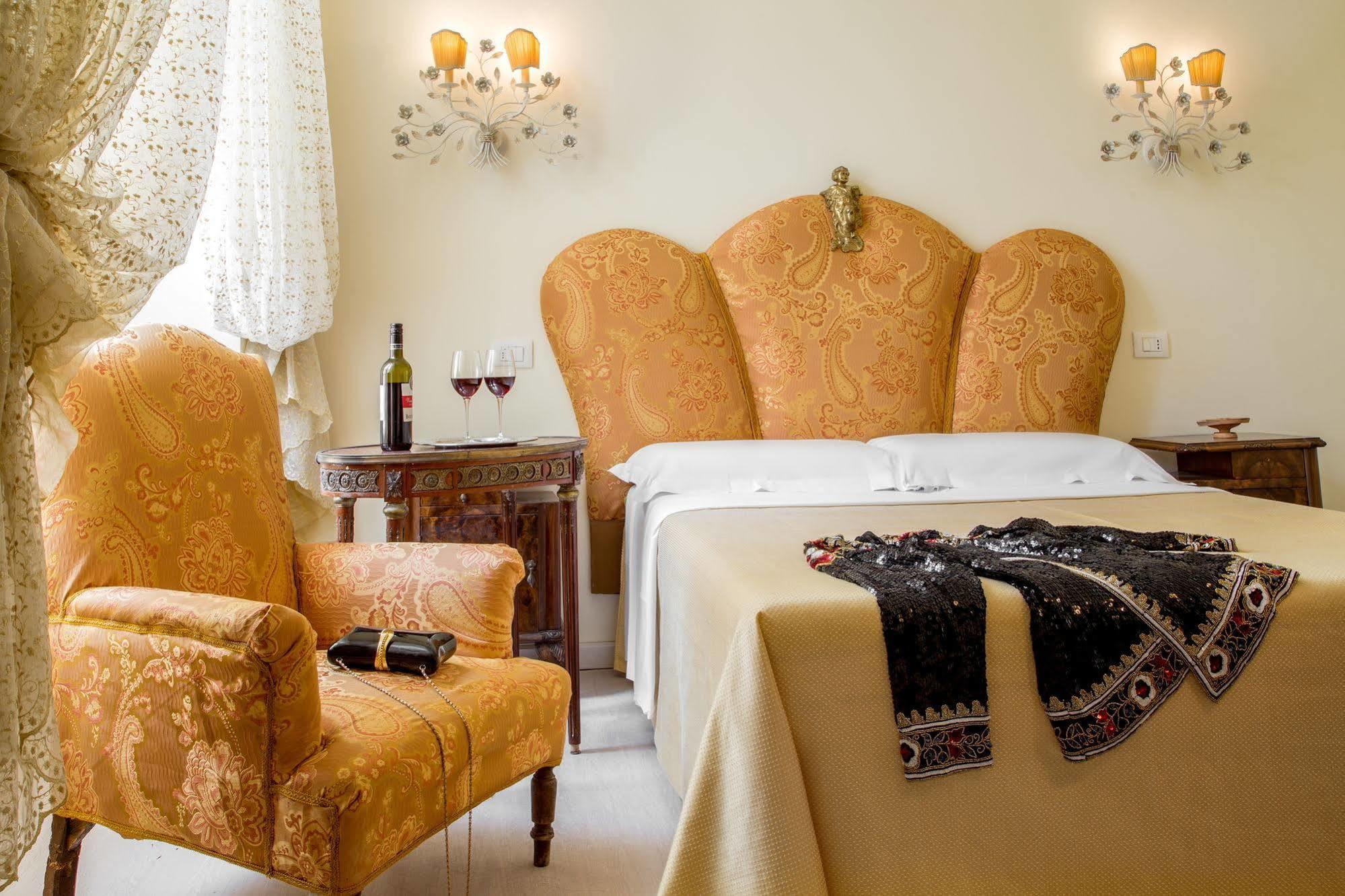 House Bed & Breakfast 2*
