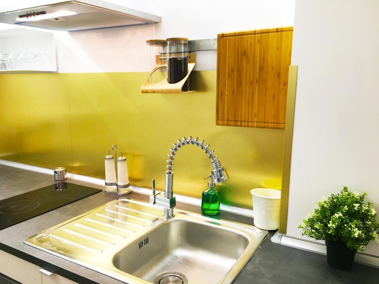 Con Magnifico Terrazzo Vicino A Metropolitana E Vaticano Appartement *