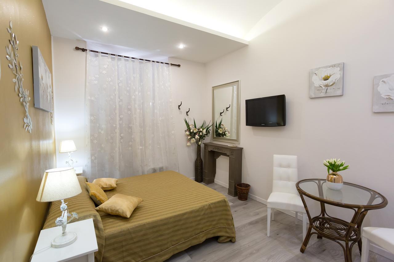 La Finestra Di Fronte Bed & Breakfast Rome