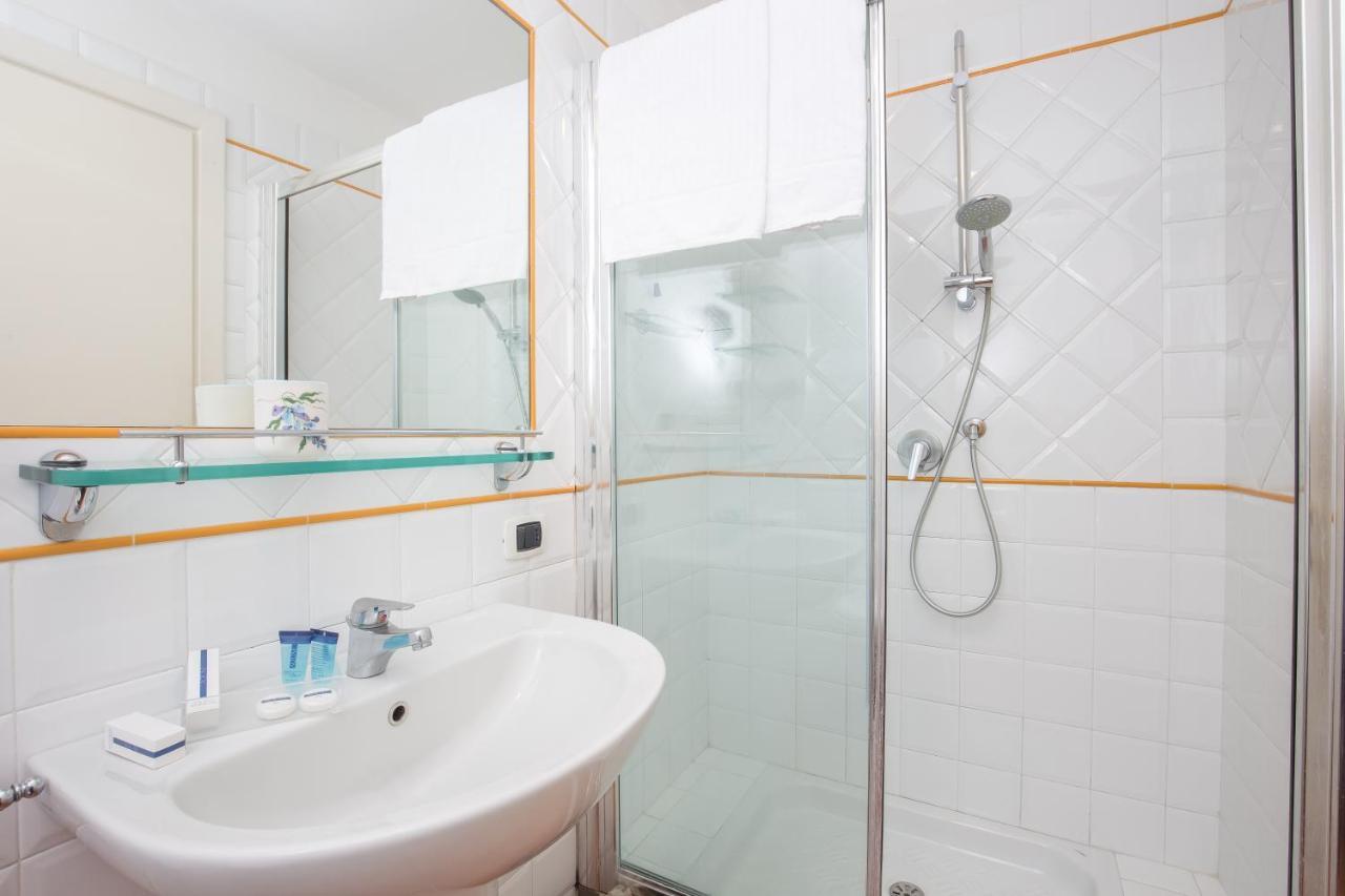 Caesar House Residenze Romane Bed & Breakfast