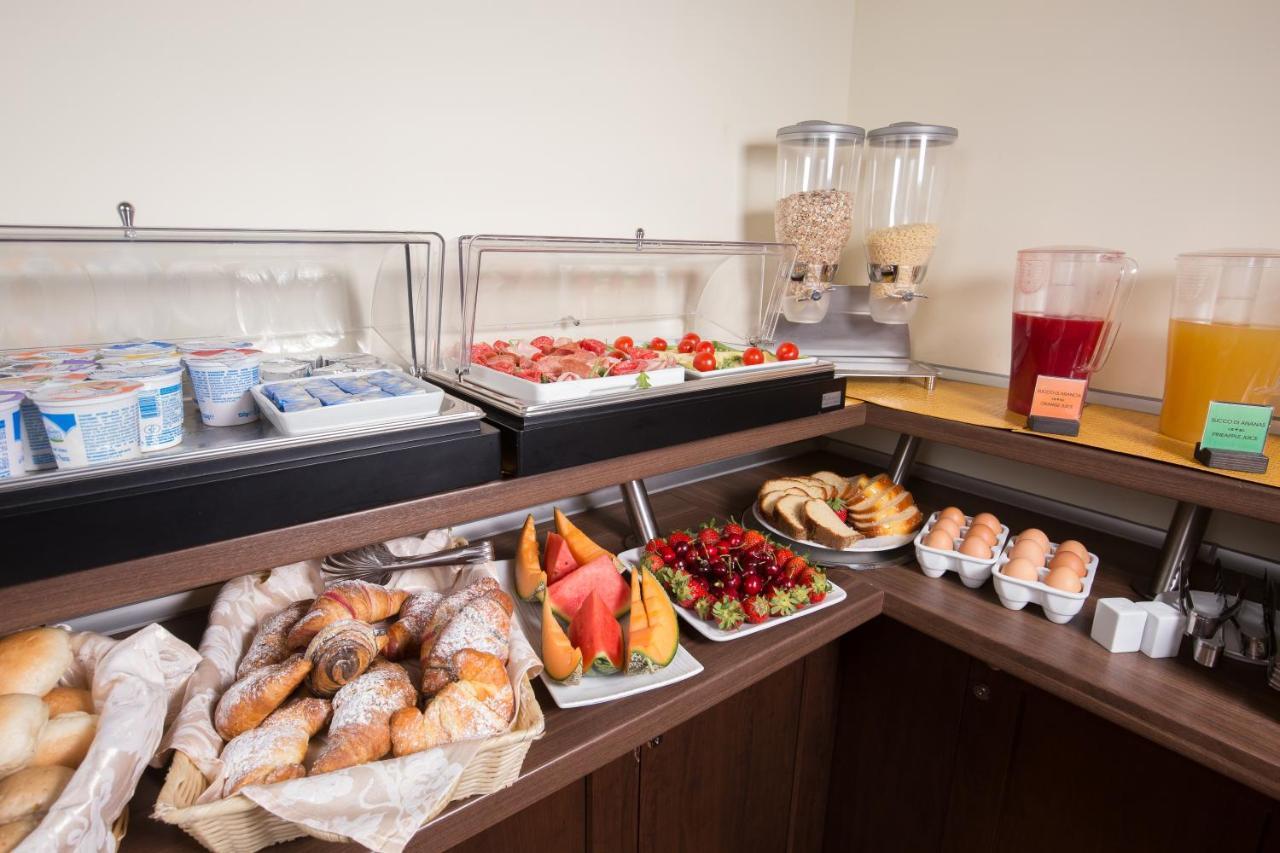 Bed & Breakfast Caesar House Residenze Romane Rome