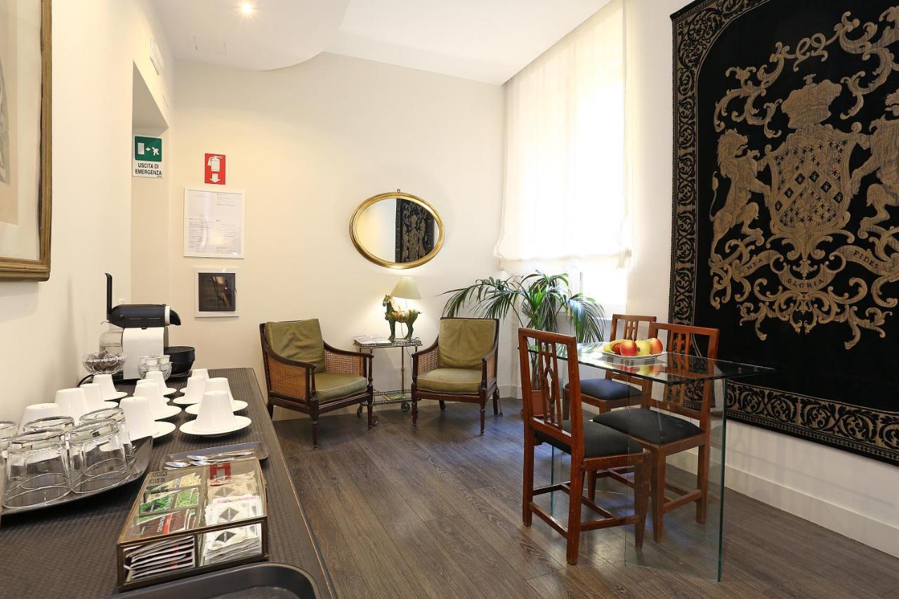 Residenza Cavour Couette-café 3*