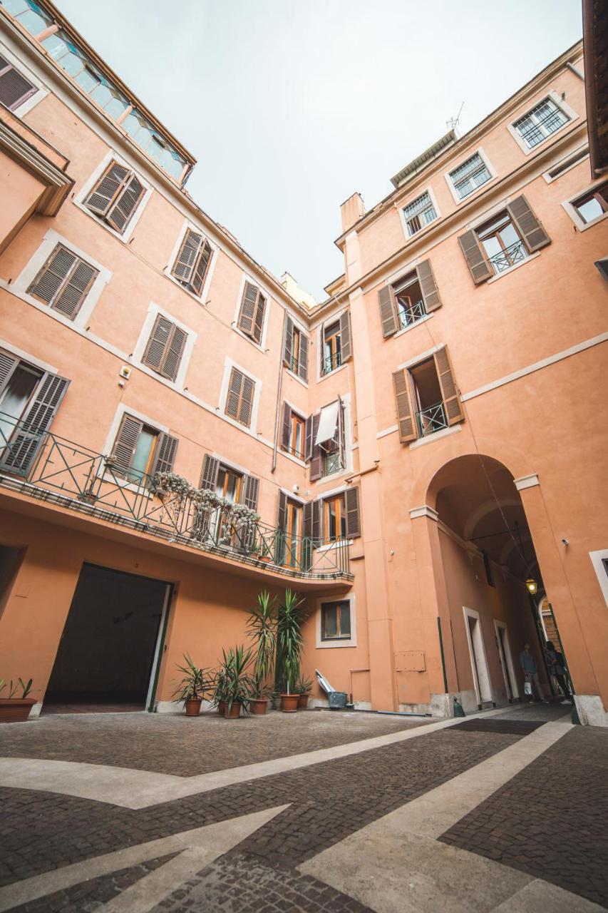 Bed & Breakfast Trevi Portrait Rome