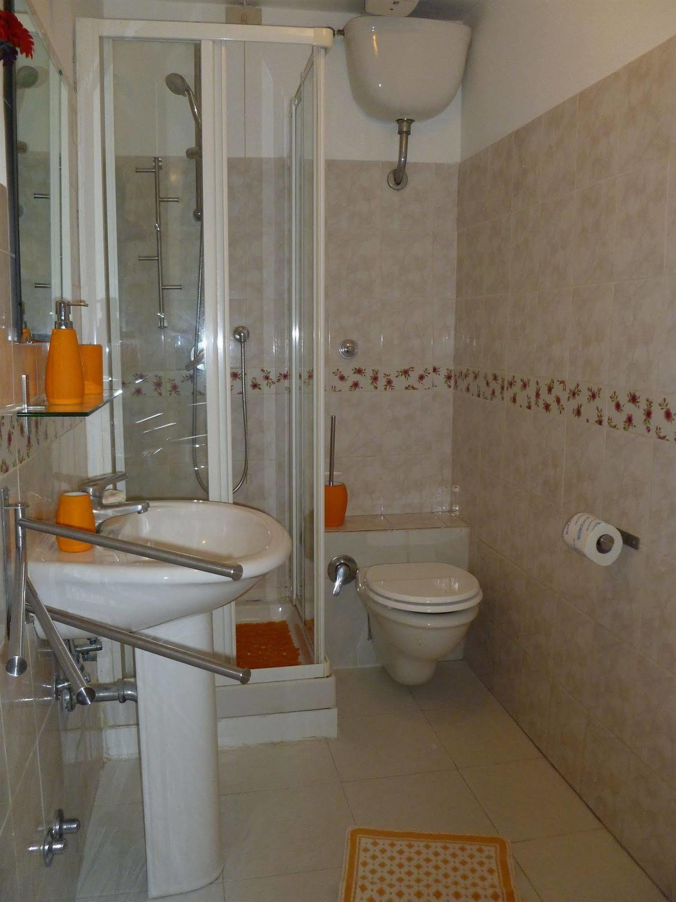 Acomodação com café da manhã  Carlo Alberto House Roma