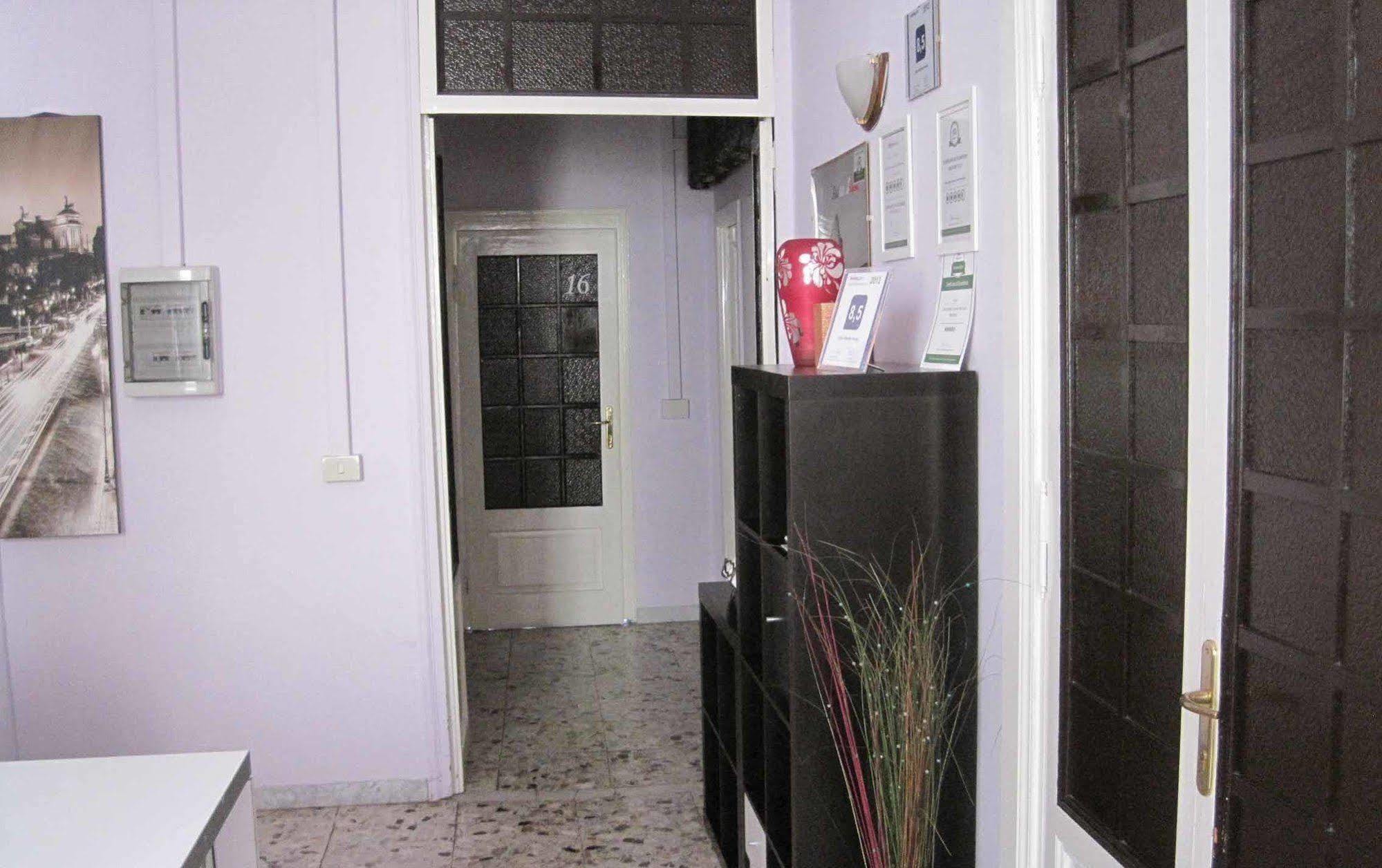 Carlo Alberto House Acomodação com café da manhã  3*