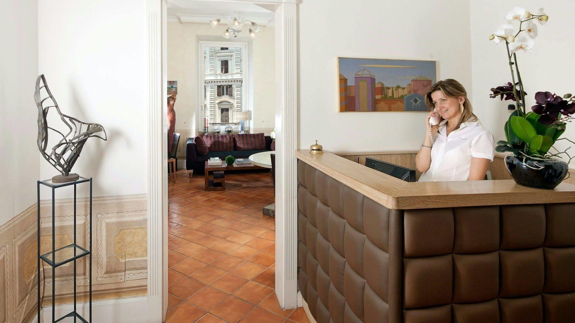 Caesar House Residenze Romane 3* Rome