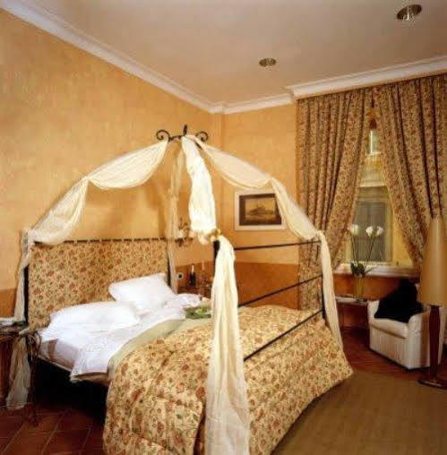 Bed & Breakfast Caesar House Residenze Romane 3*