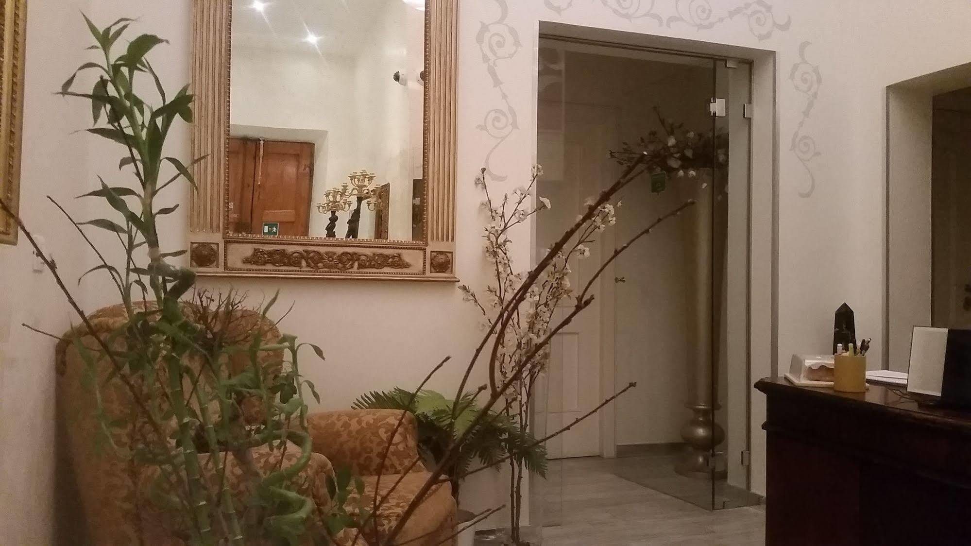 Esedra Relais 2* Rome