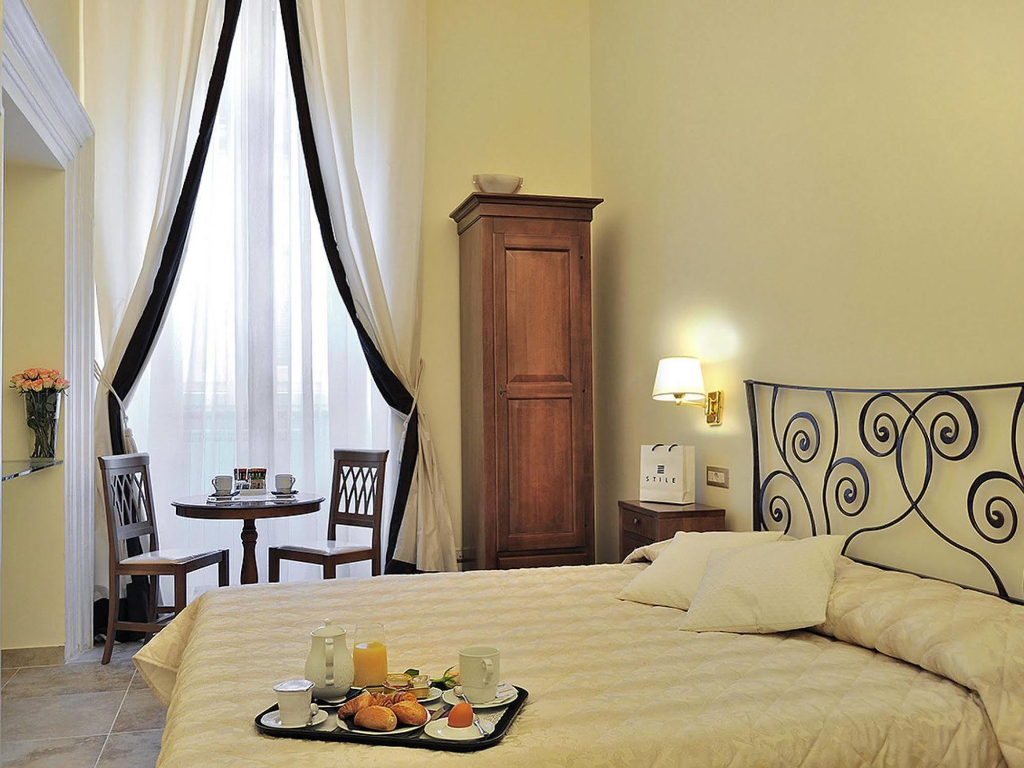 Le Clarisse Pantheon 3* Roma