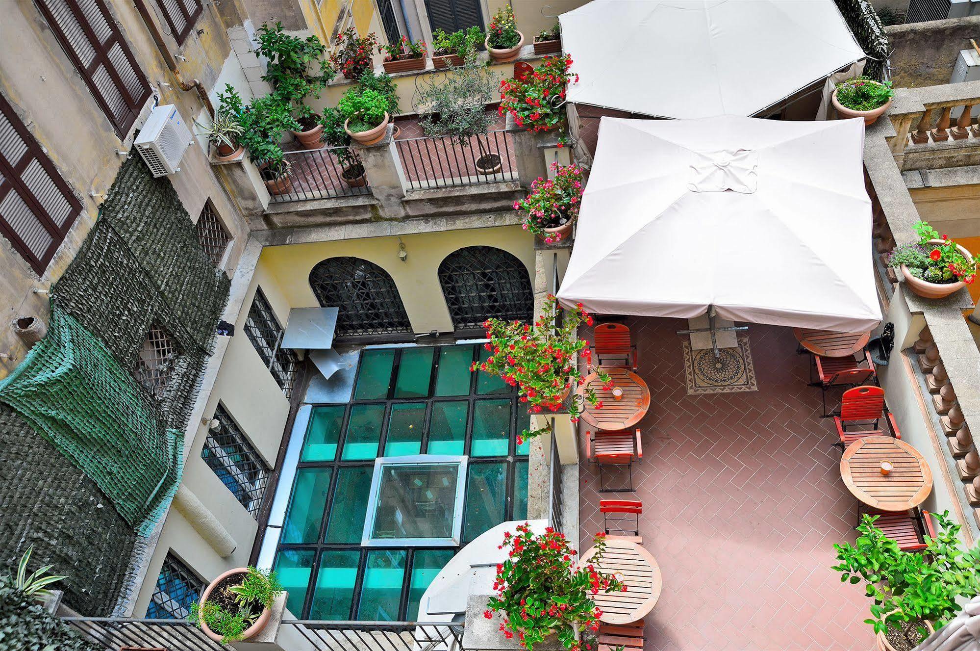 Le Clarisse Pantheon 3* Roma