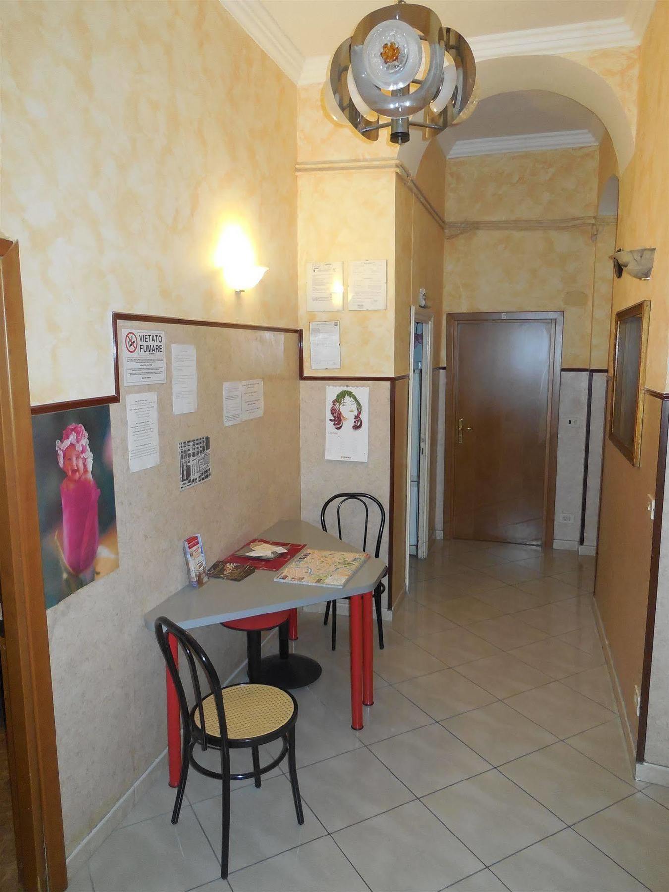 Cressy Hotel *
