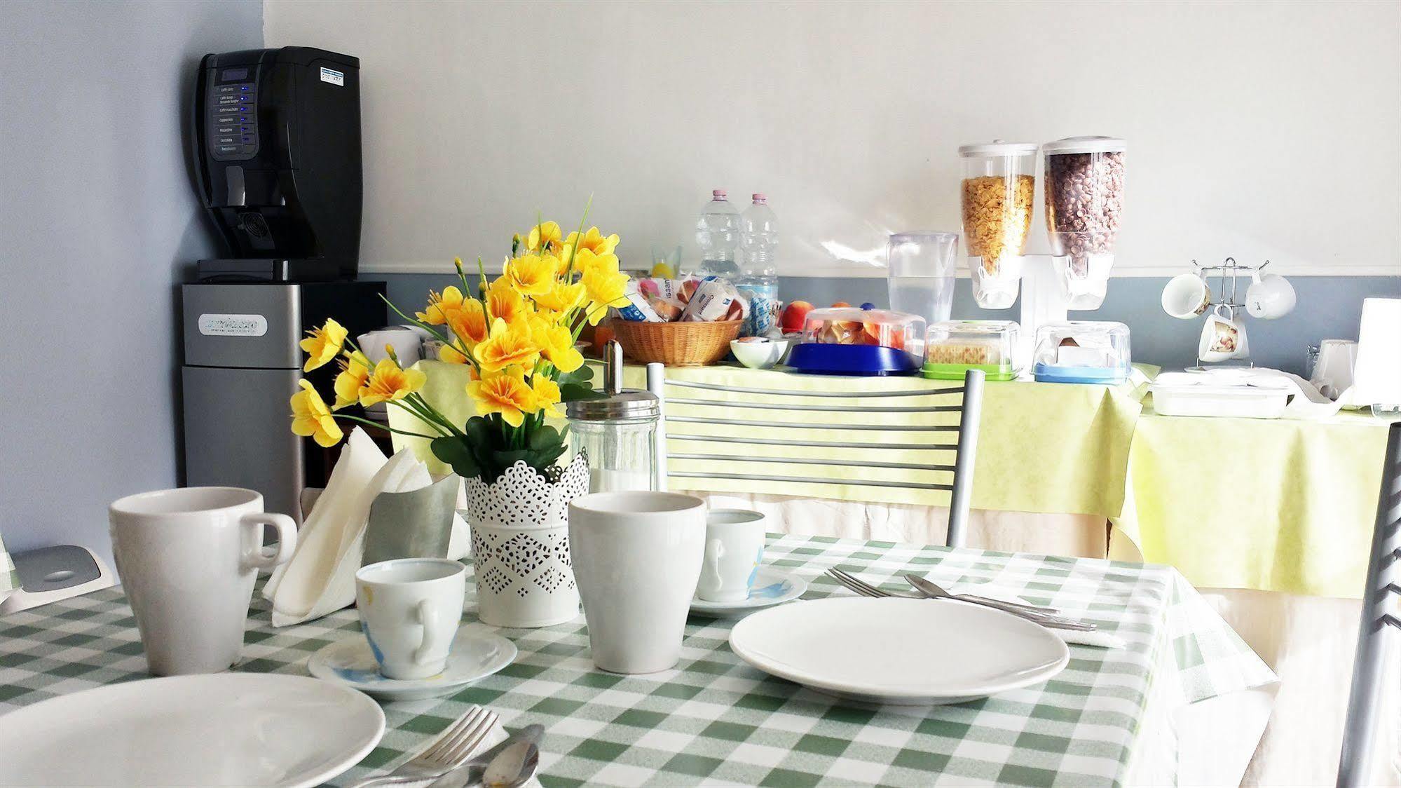 Maison Genevois 3 Bed & Breakfast Rome
