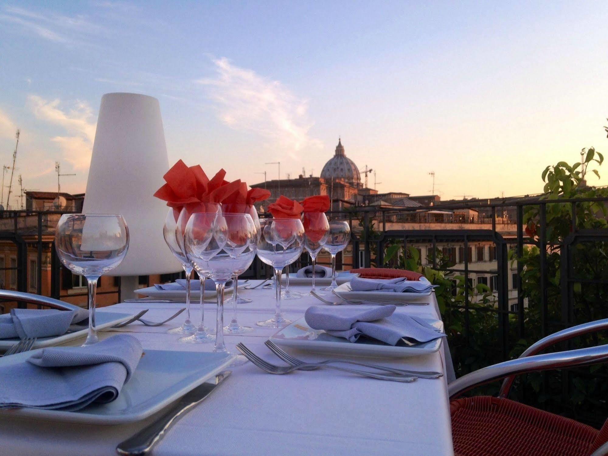 Orange Hotel 4*