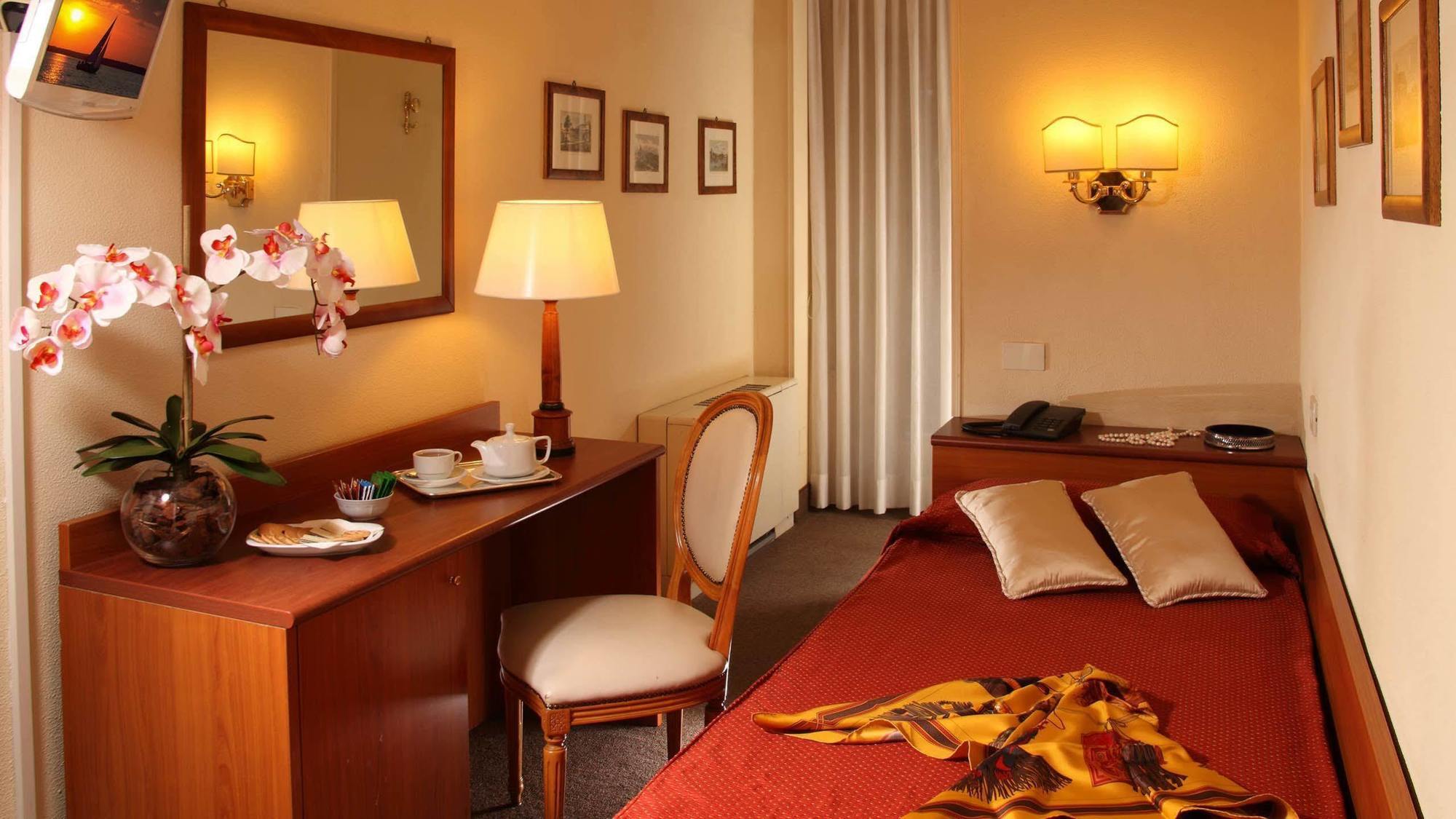 Hotel American Palace Eur