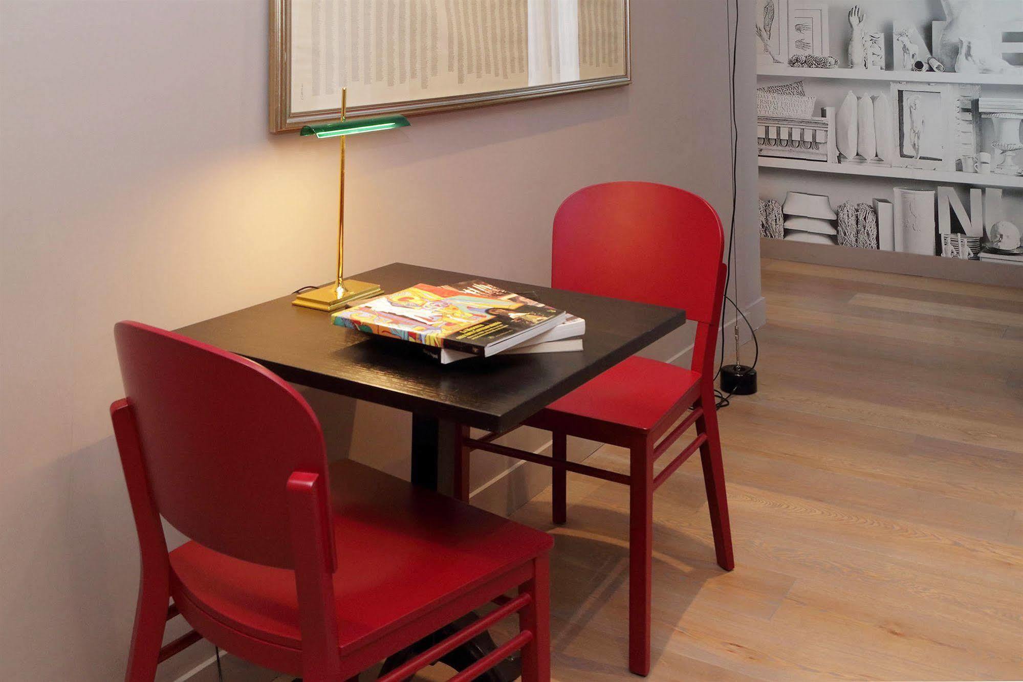 Down Town - Domus Collection Rome