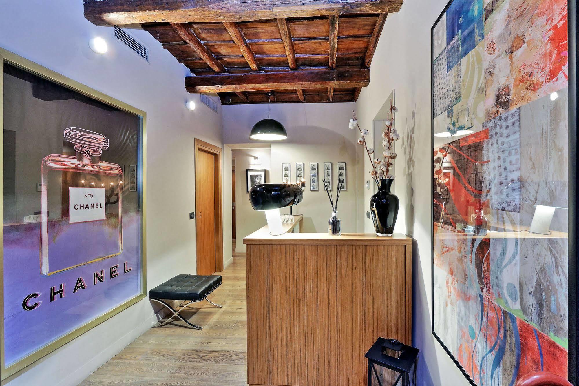 Down Town - Domus Collection Rome