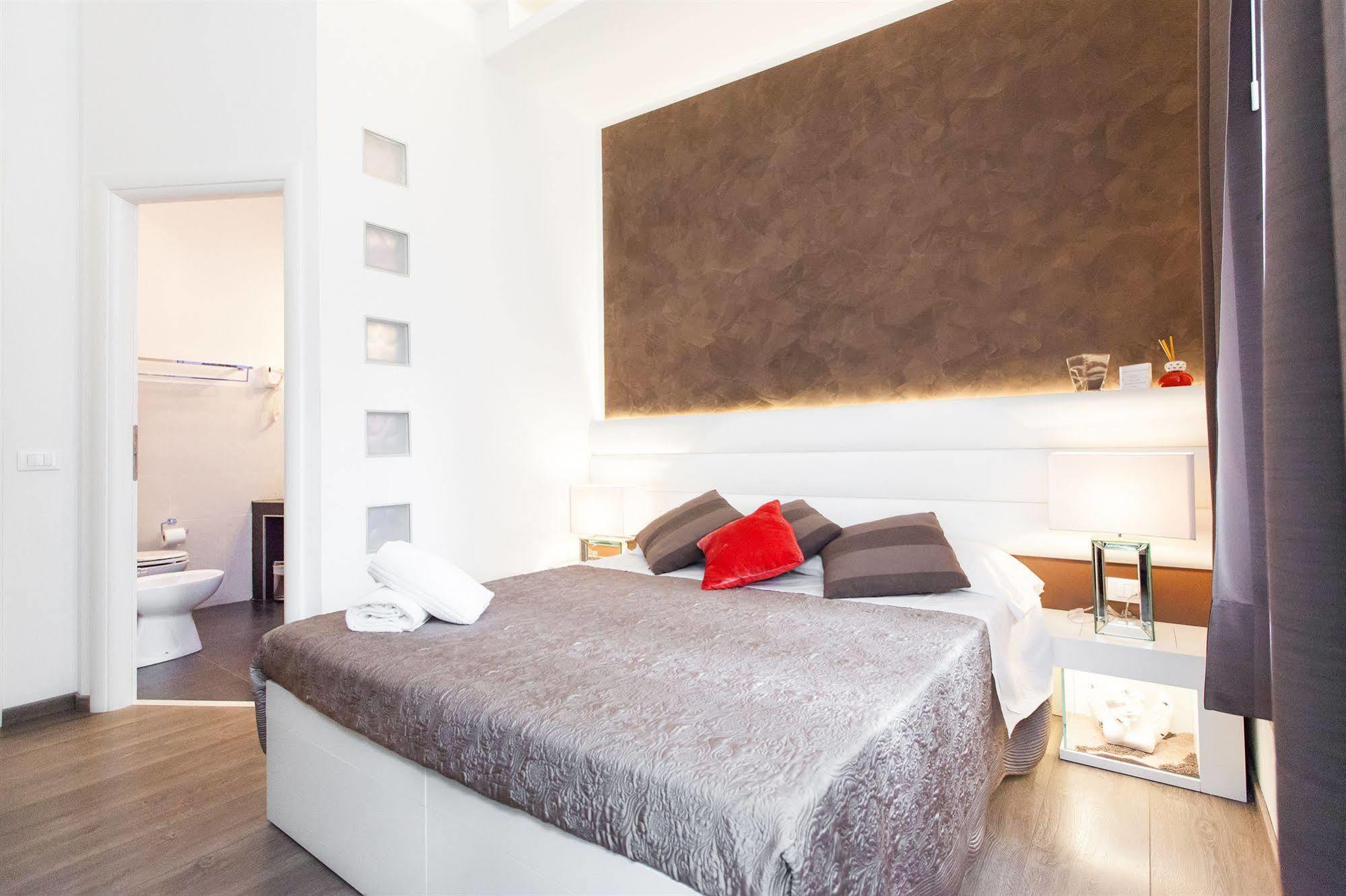 Bed & Breakfast Town House Fontana Di Trevi