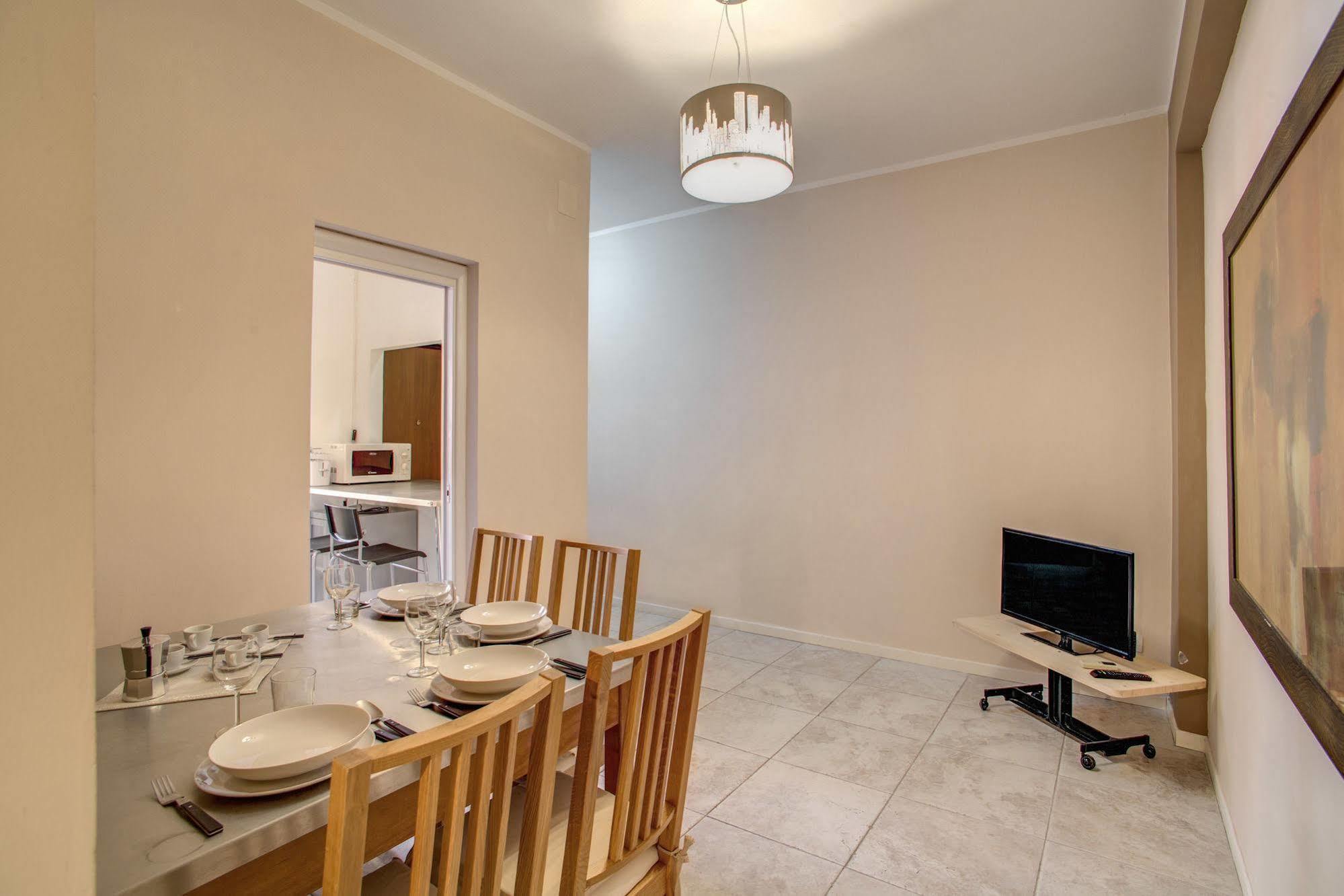 Bistrot - St.john In Lateran Appartement