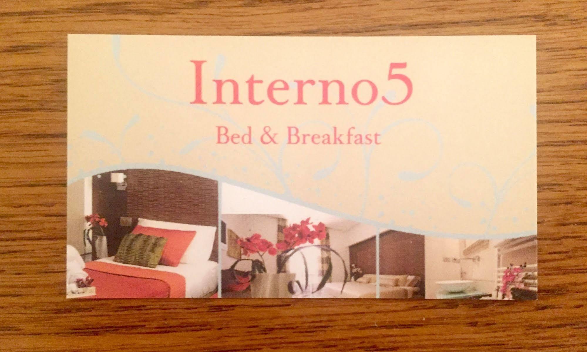 Interno 5 Rome