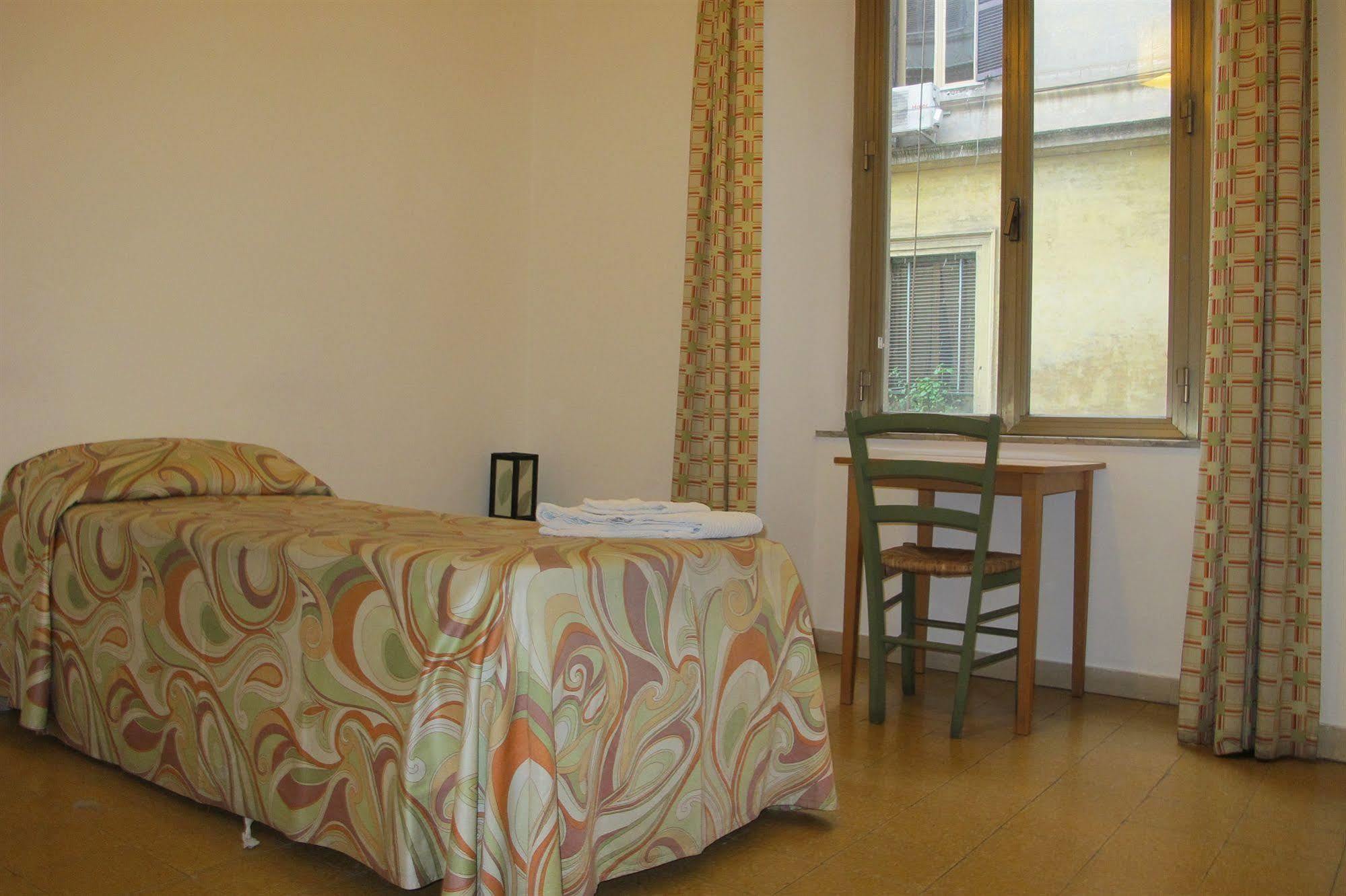 Hotel Little Italy *