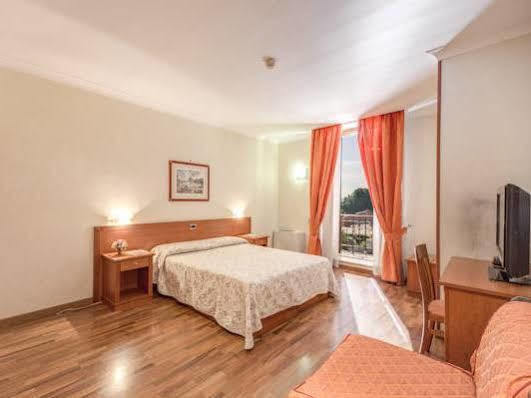 Romoli 3*