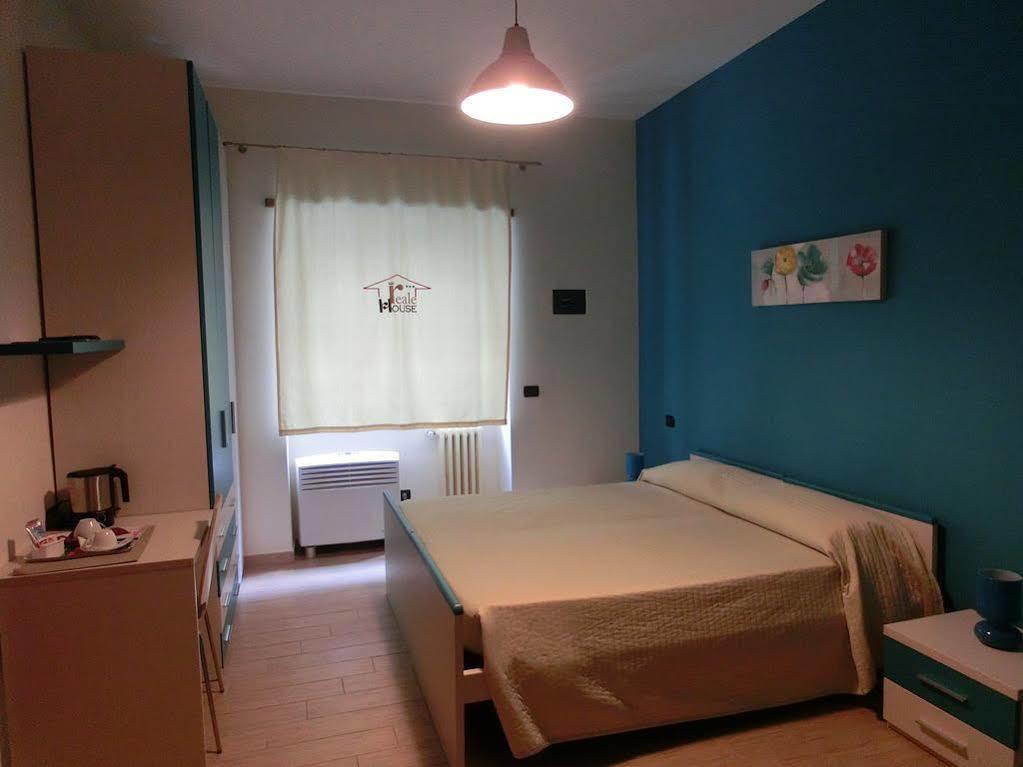 Guest house Reale House 2*