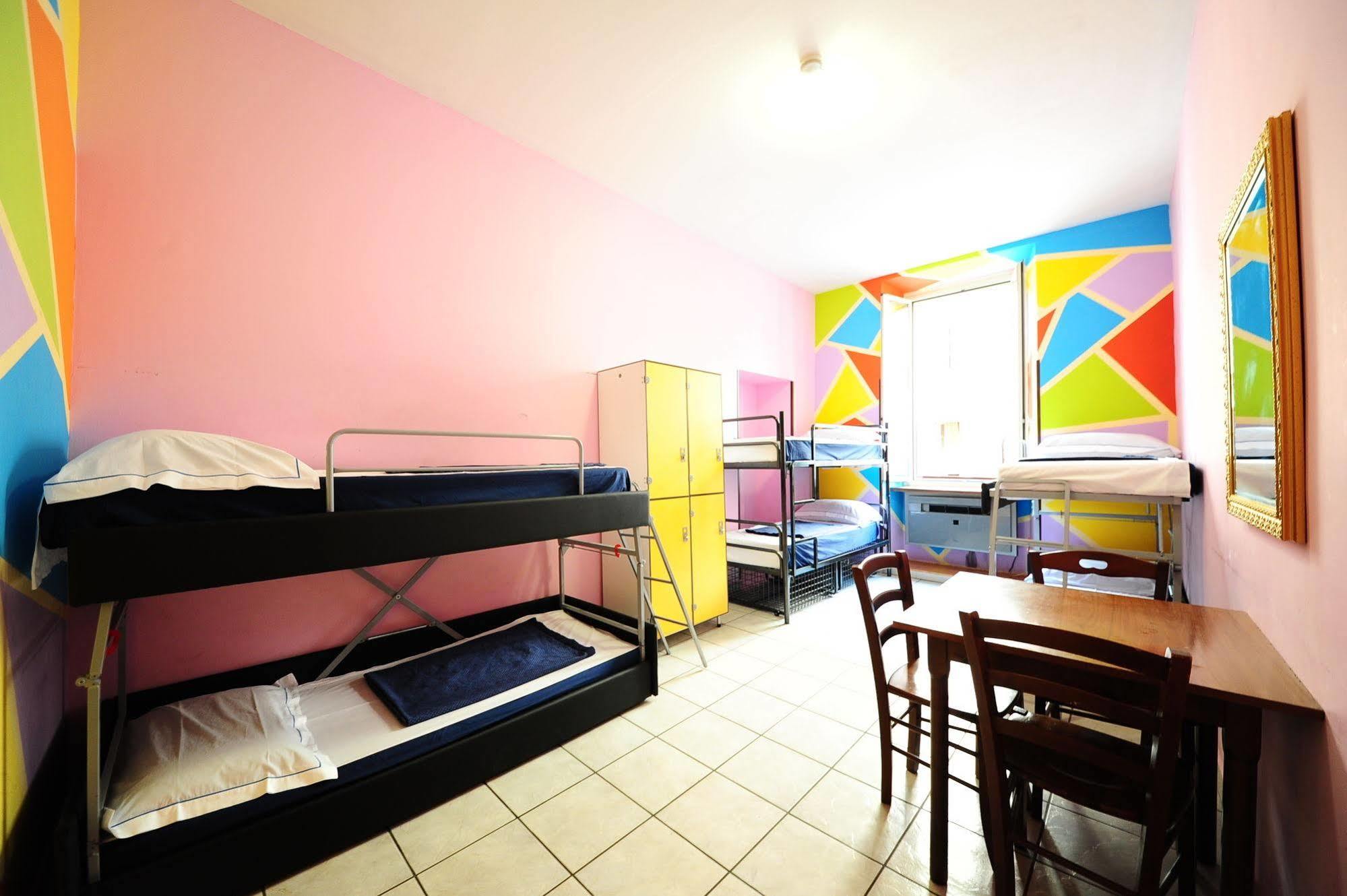 Auberge de jeunesse Alessandro Downtown & Bar *