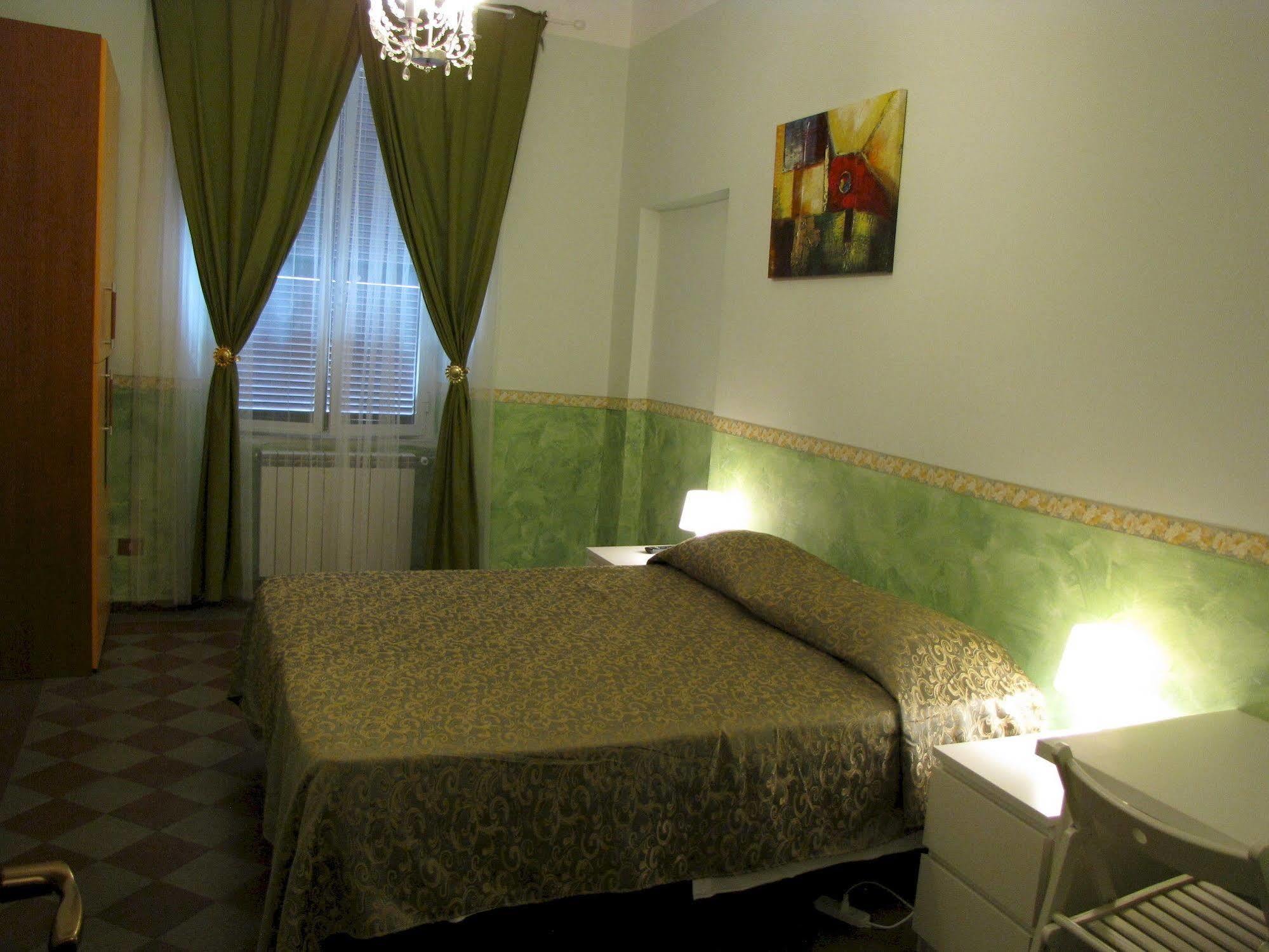 Claudia House Termini Couette-café 2*