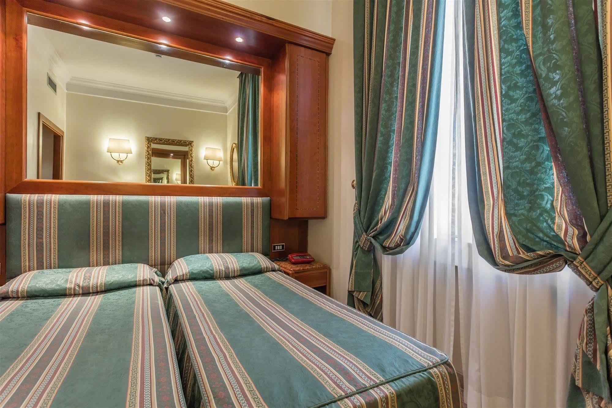 Raeli Regio Hotel Rome