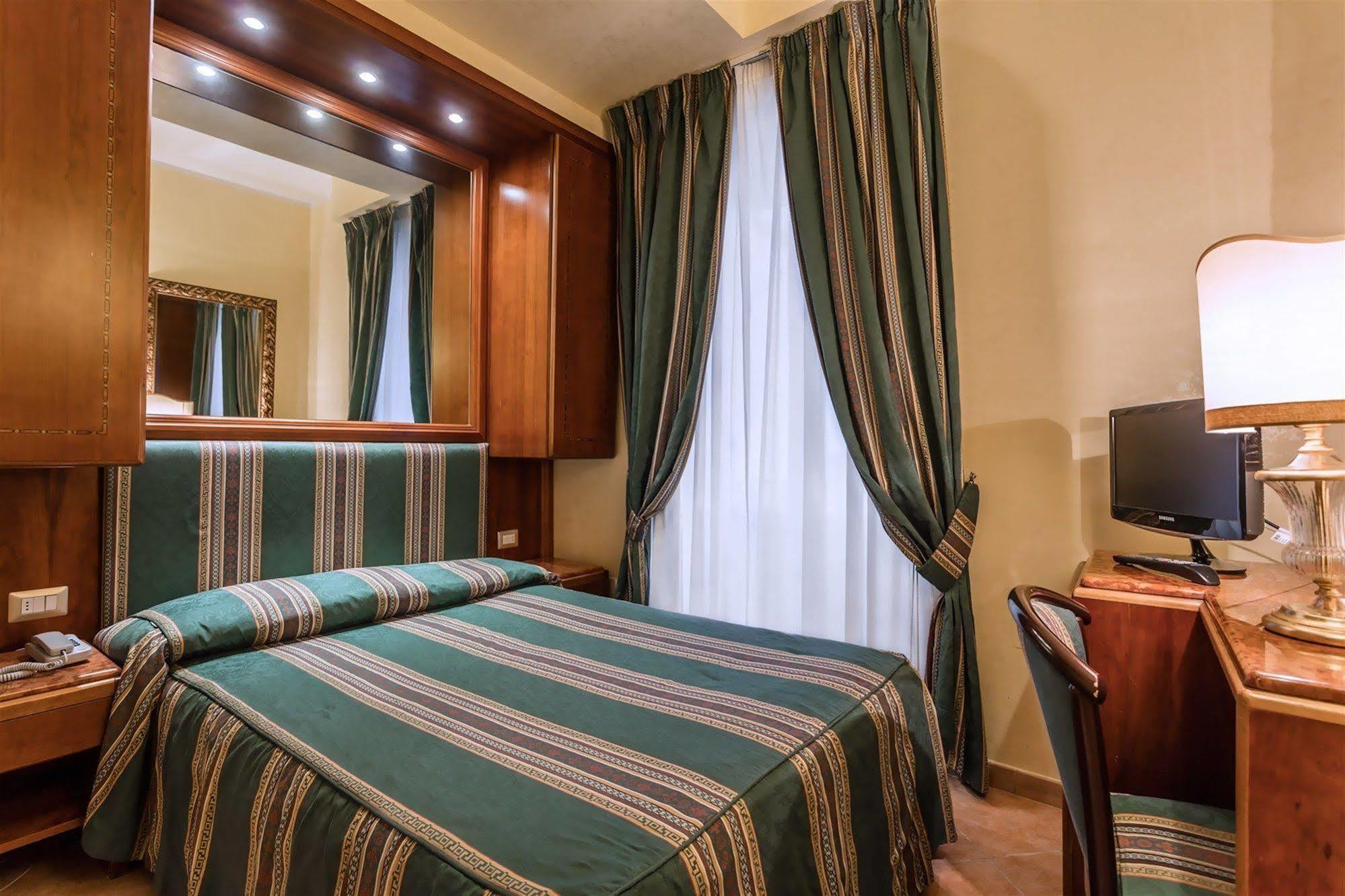 Raeli Archimede 4*