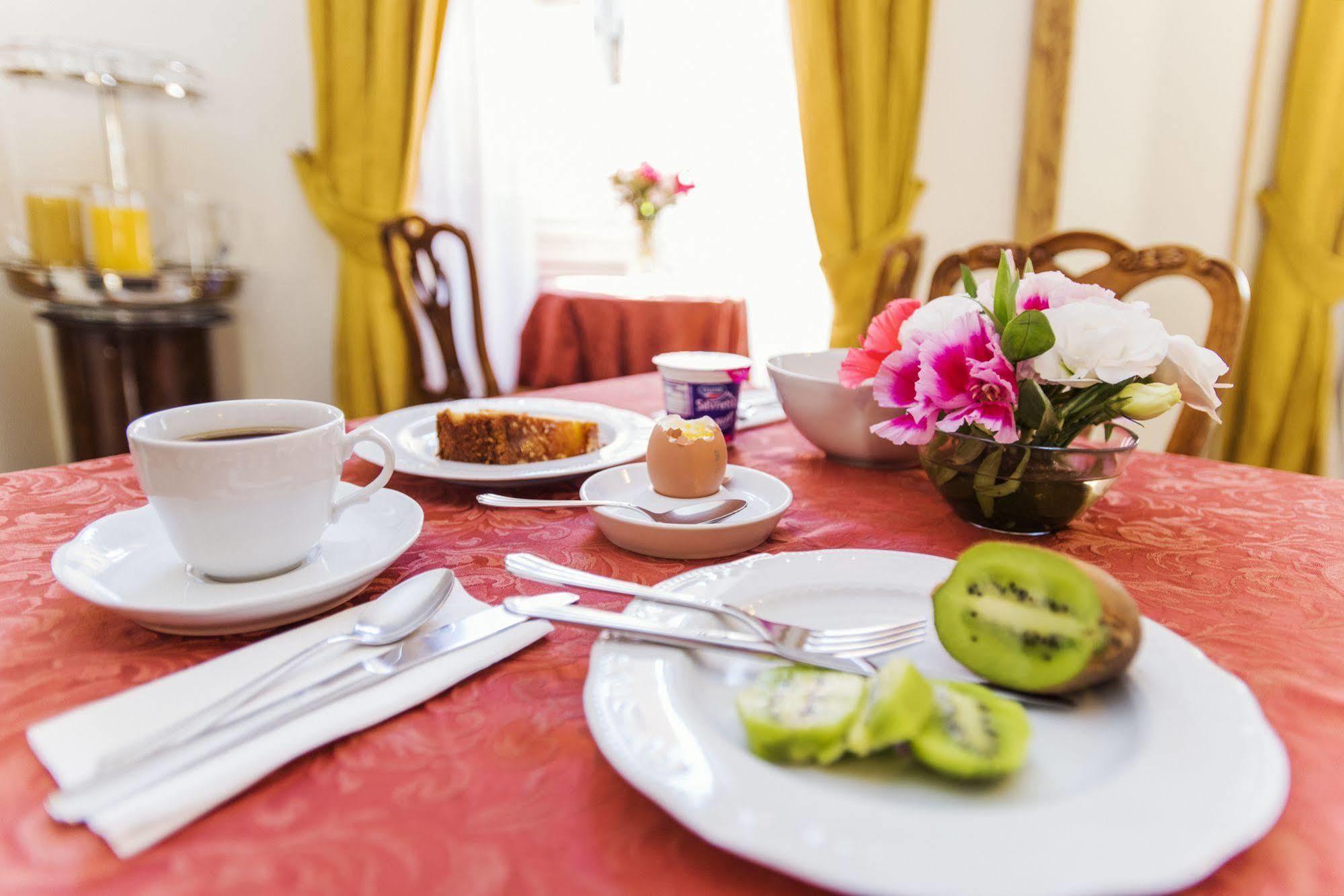 Borghese Contemporary 4*