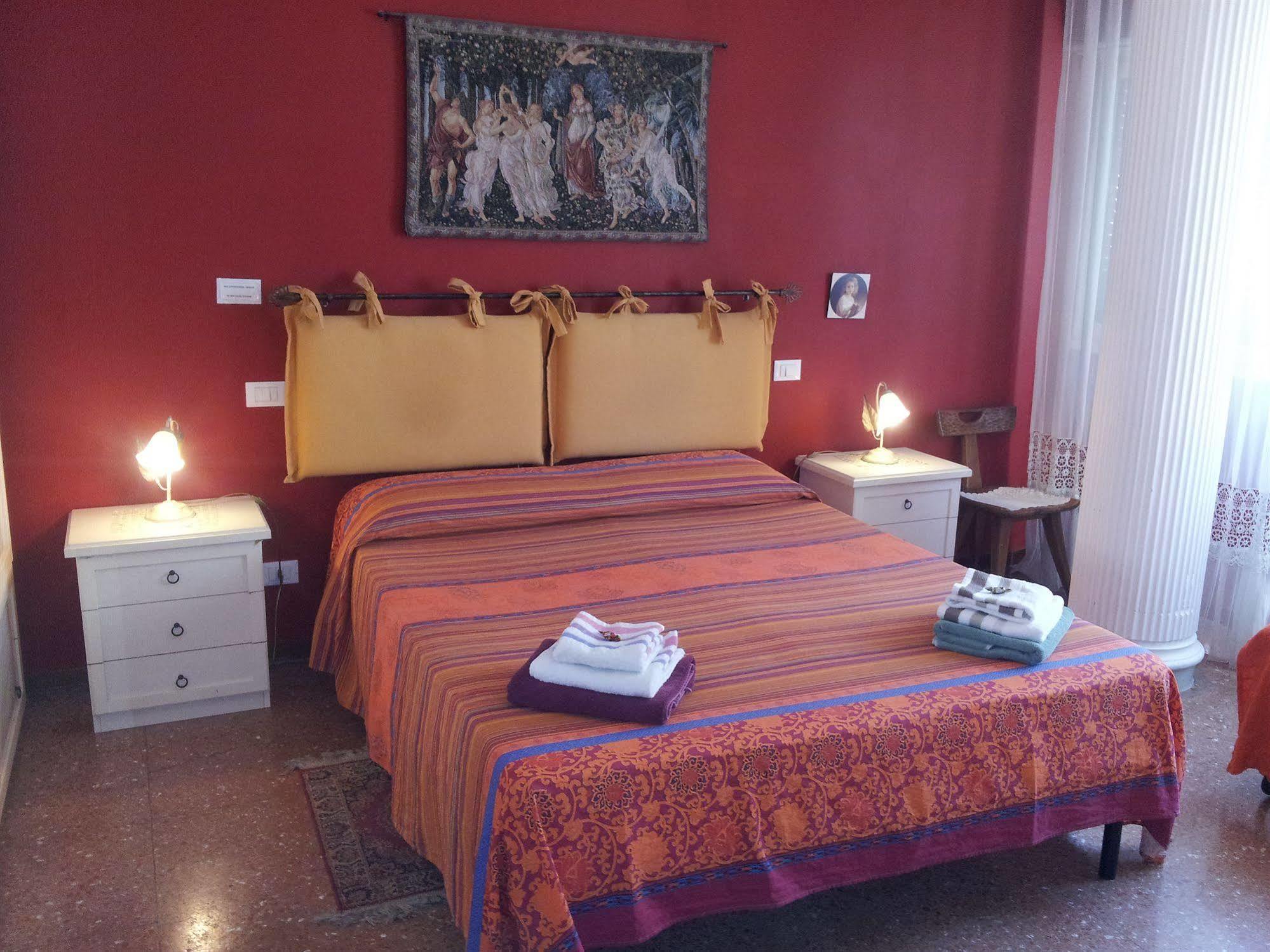 Passeggiate Romane Couette-café