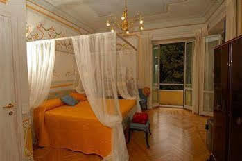 Couette-café Piazza Del Popolo Rome