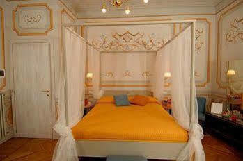 Piazza Del Popolo Couette-café 3*