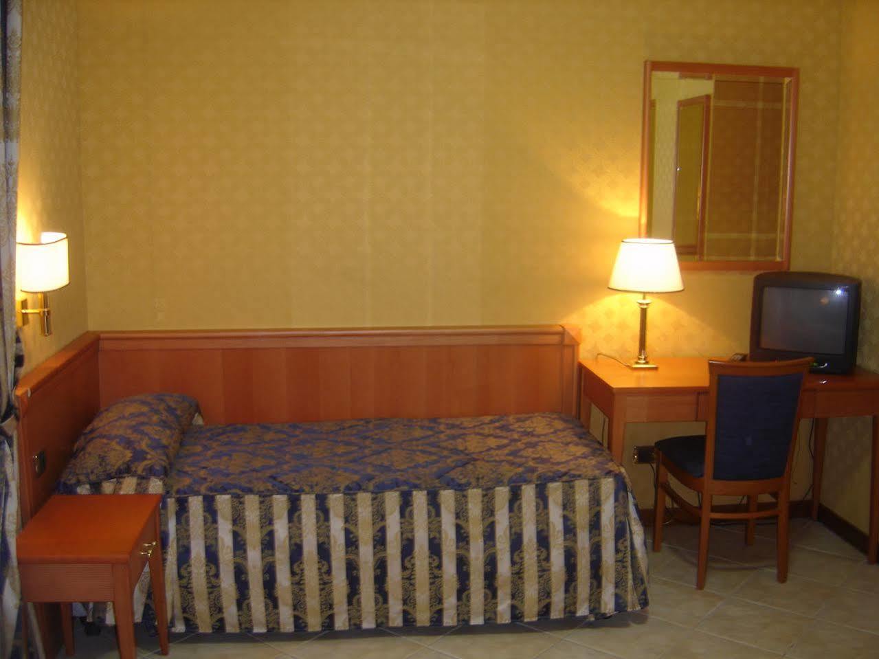 Mariano 3* Roma